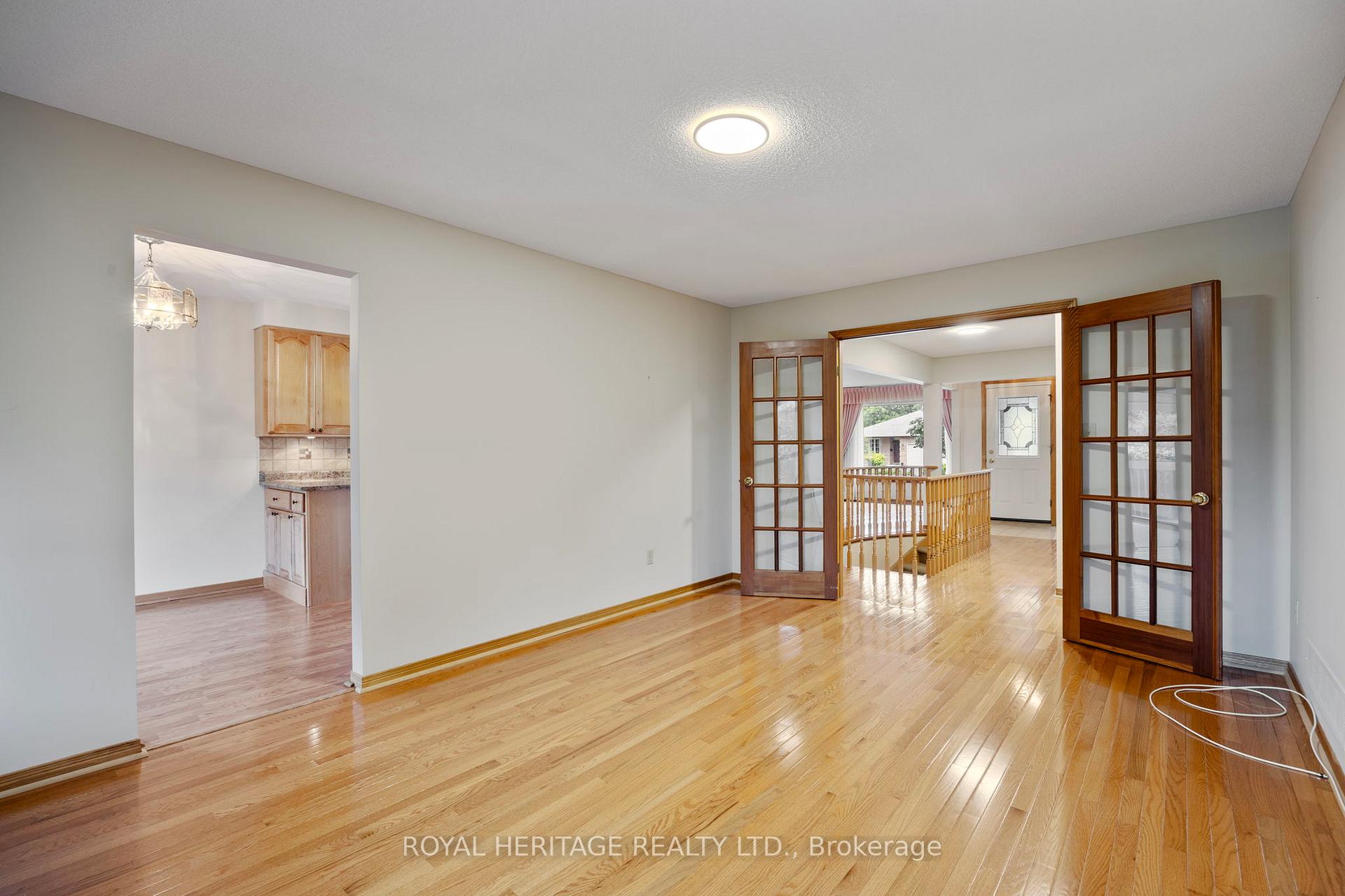 Photo 21 of 81 Ewen Drive, Uxbridge — HOMEH