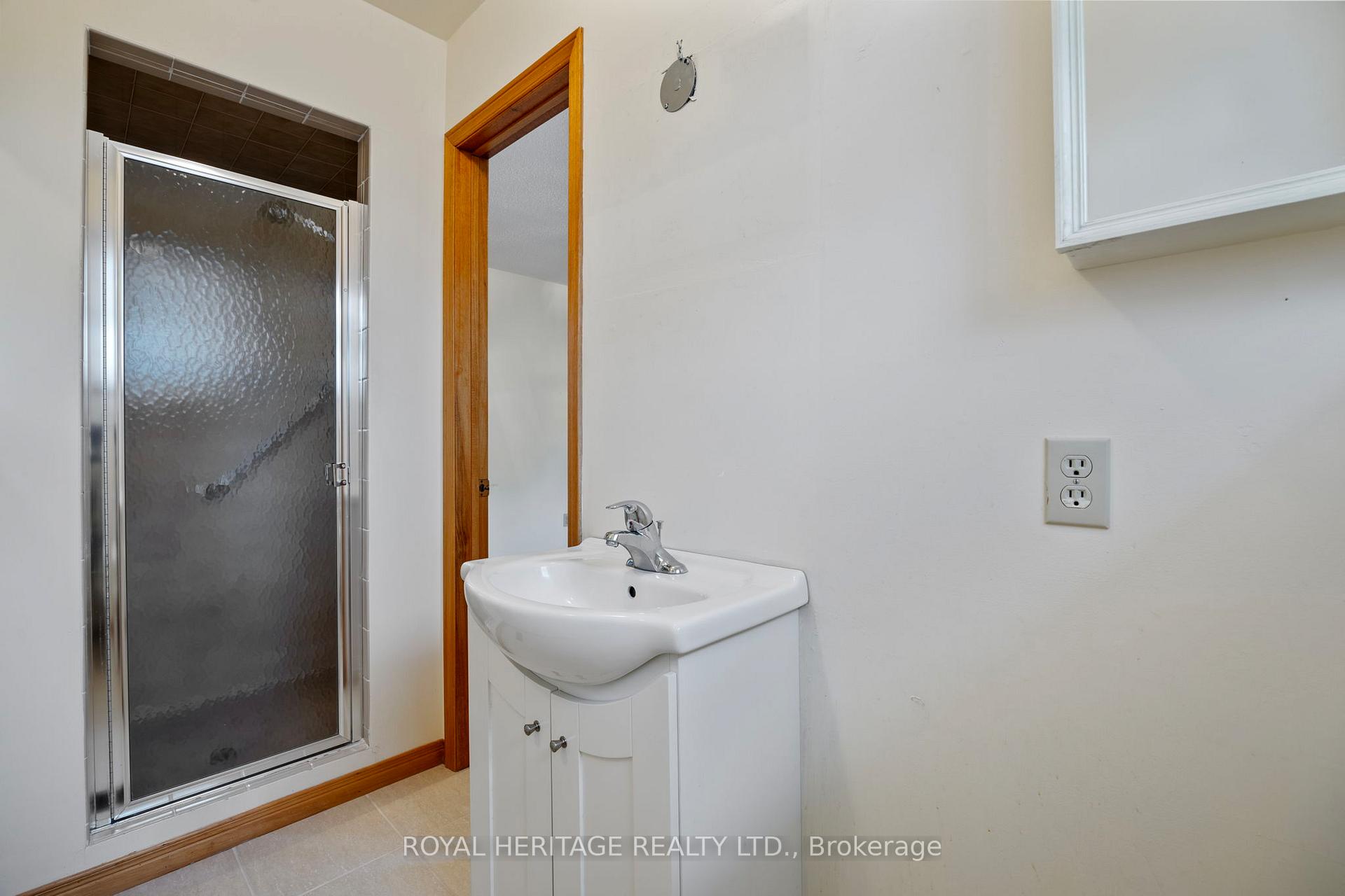 Photo 26 of 81 Ewen Drive, Uxbridge — HOMEH
