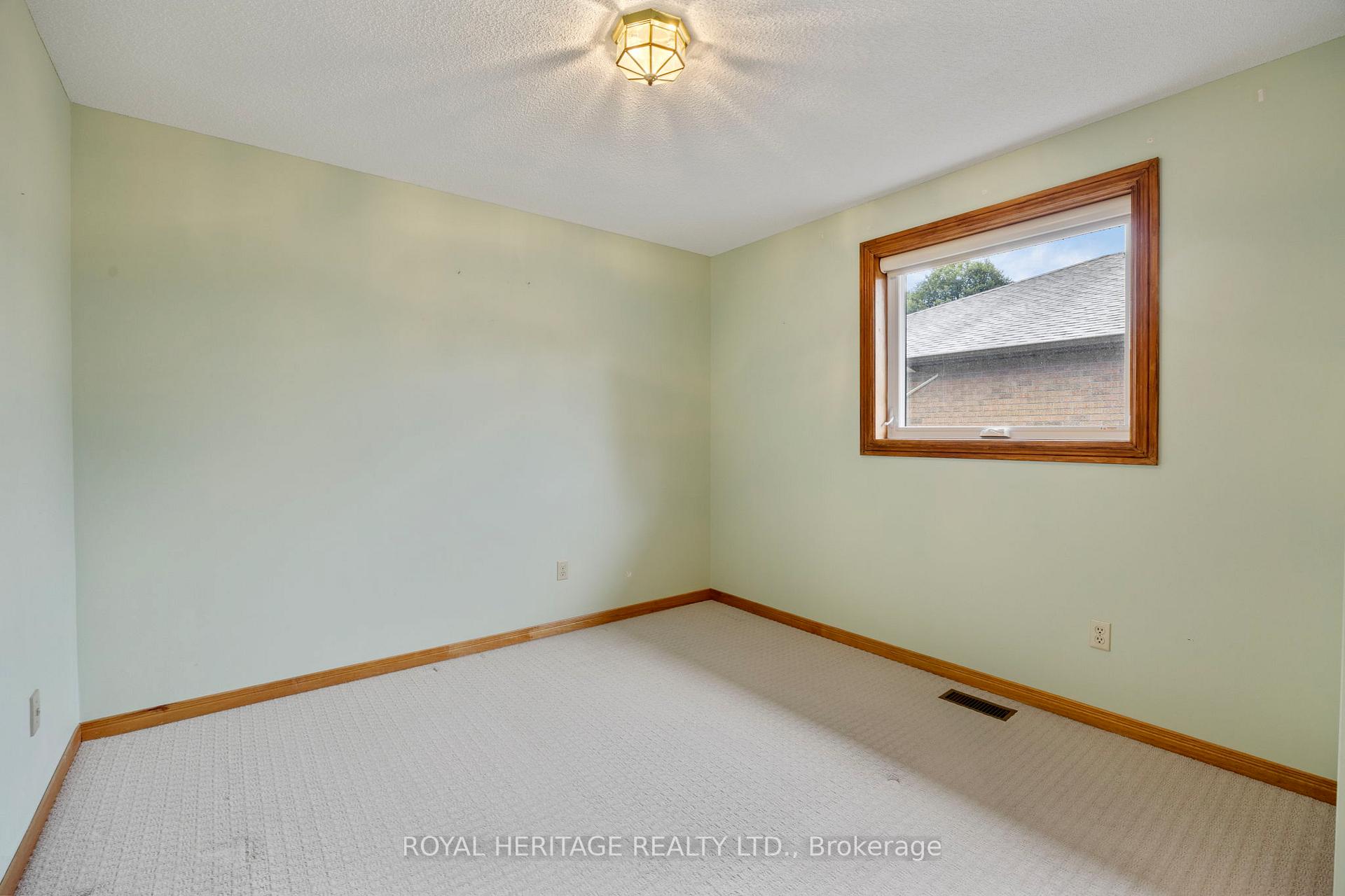 Photo 28 of 81 Ewen Drive, Uxbridge — HOMEH