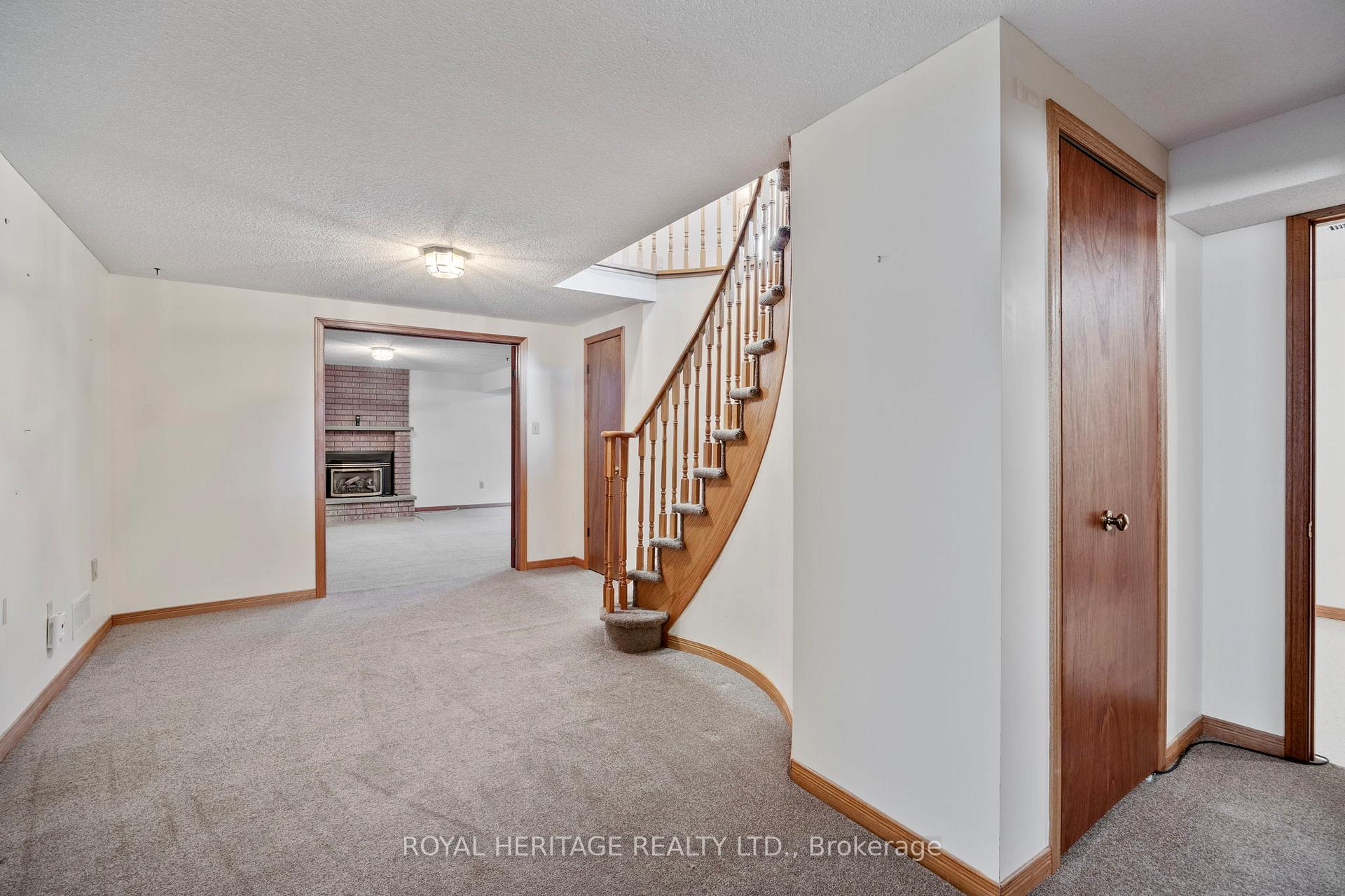 Photo 34 of 81 Ewen Drive, Uxbridge — HOMEH