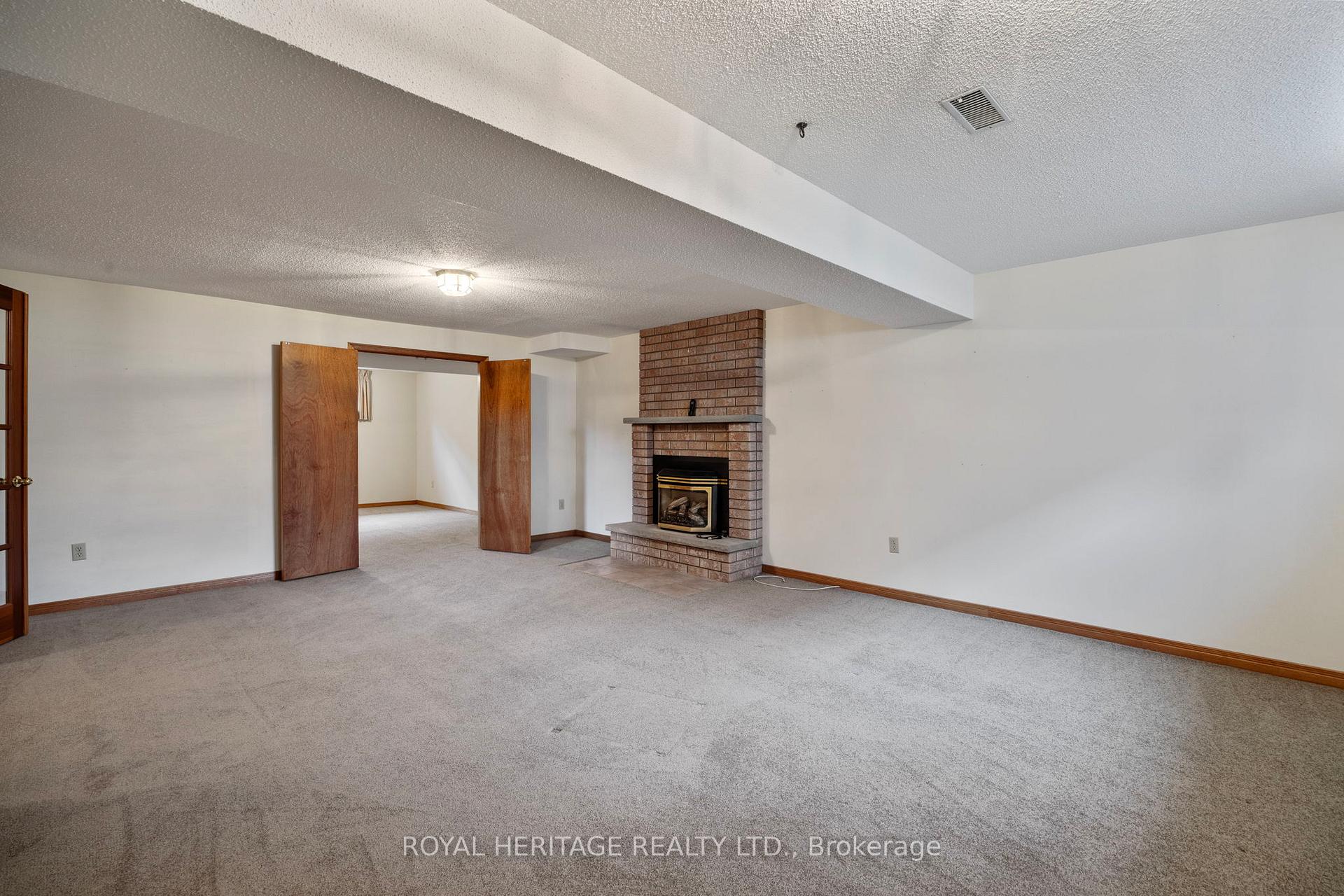 Photo 36 of 81 Ewen Drive, Uxbridge — HOMEH