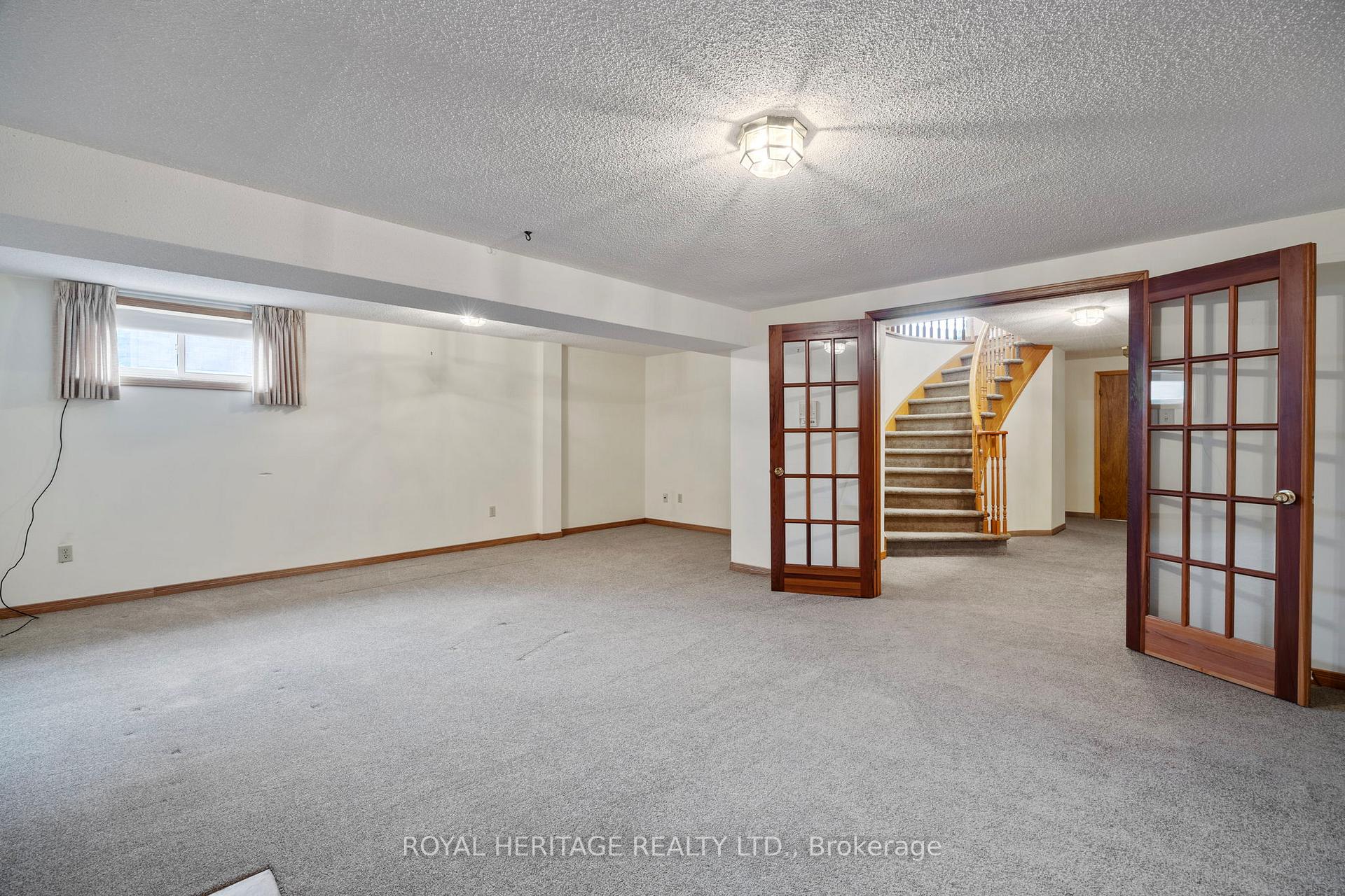 Photo 37 of 81 Ewen Drive, Uxbridge — HOMEH