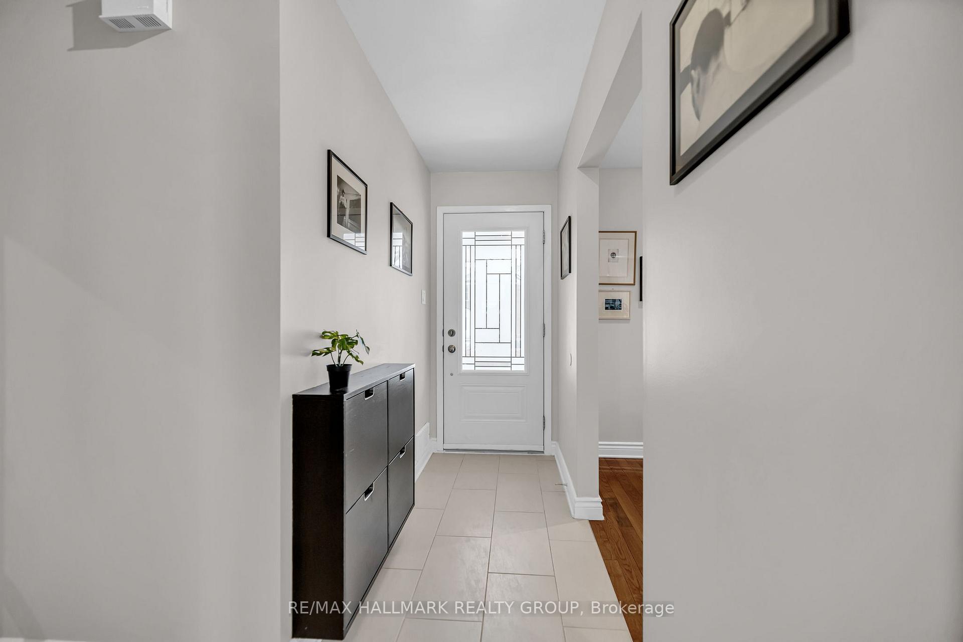 Photo 14 of 800 De Salaberry Street, Ottawa, Beacon Hill North — HOMEH