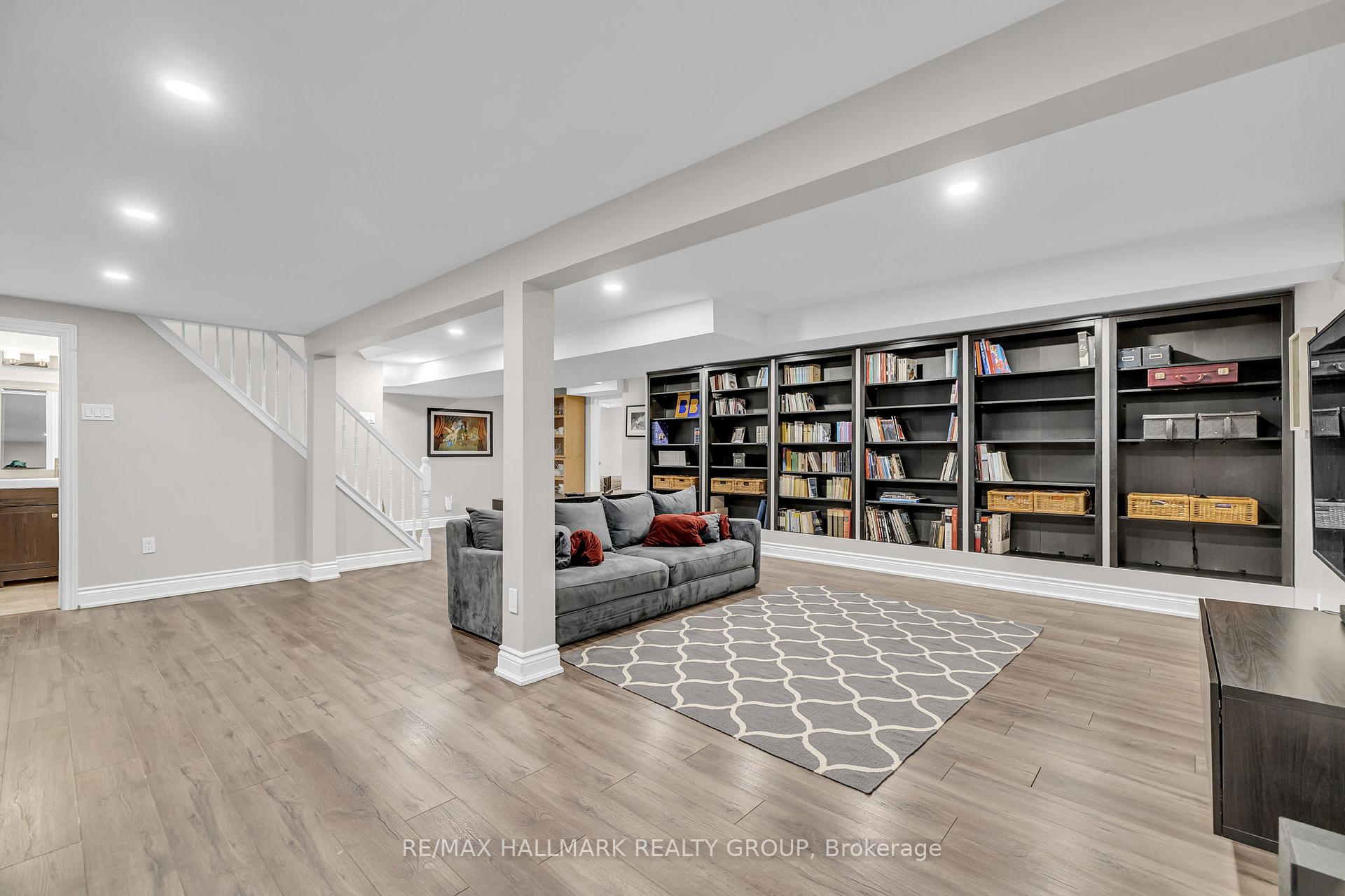 Photo 31 of 800 De Salaberry Street, Ottawa, Beacon Hill North — HOMEH