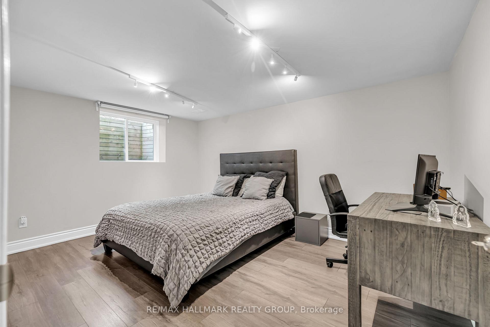 Photo 35 of 800 De Salaberry Street, Ottawa, Beacon Hill North — HOMEH