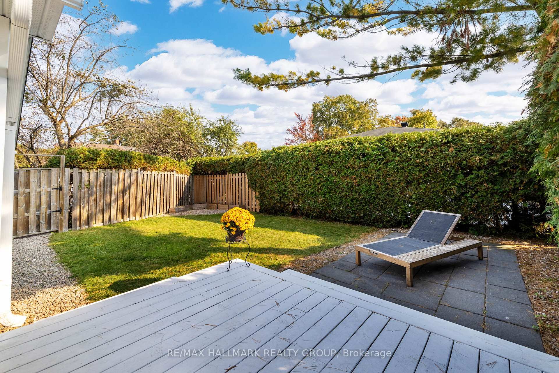 Photo 39 of 800 De Salaberry Street, Ottawa, Beacon Hill North — HOMEH