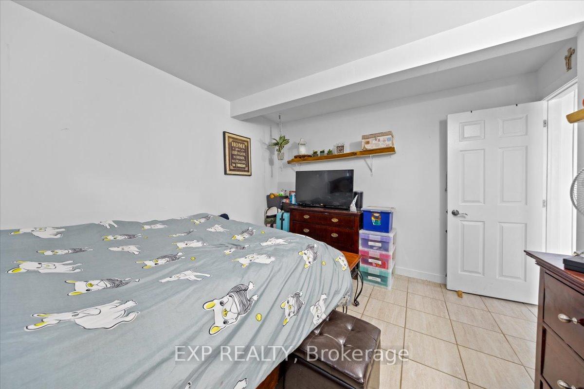 Photo 19 of 215 Lavergne Street, Ottawa, Vanier — HOMEH