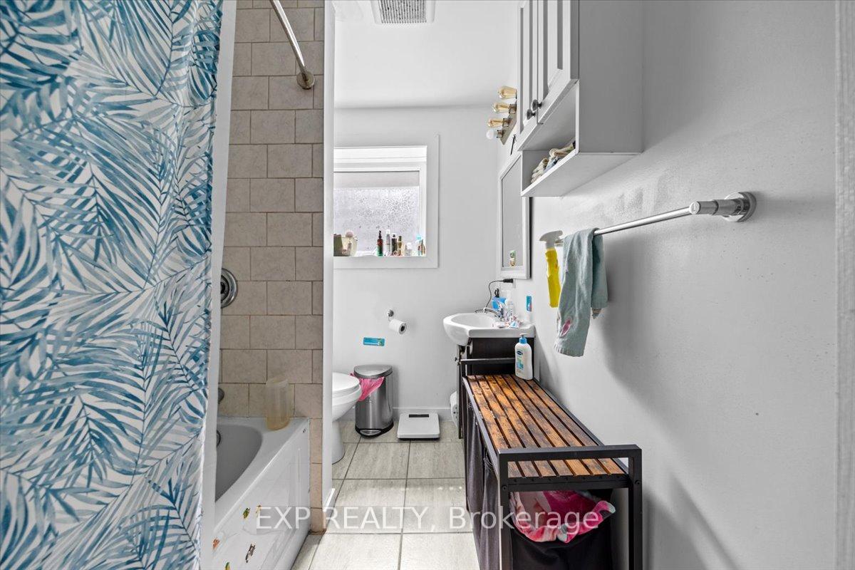 Photo 20 of 215 Lavergne Street, Ottawa, Vanier — HOMEH