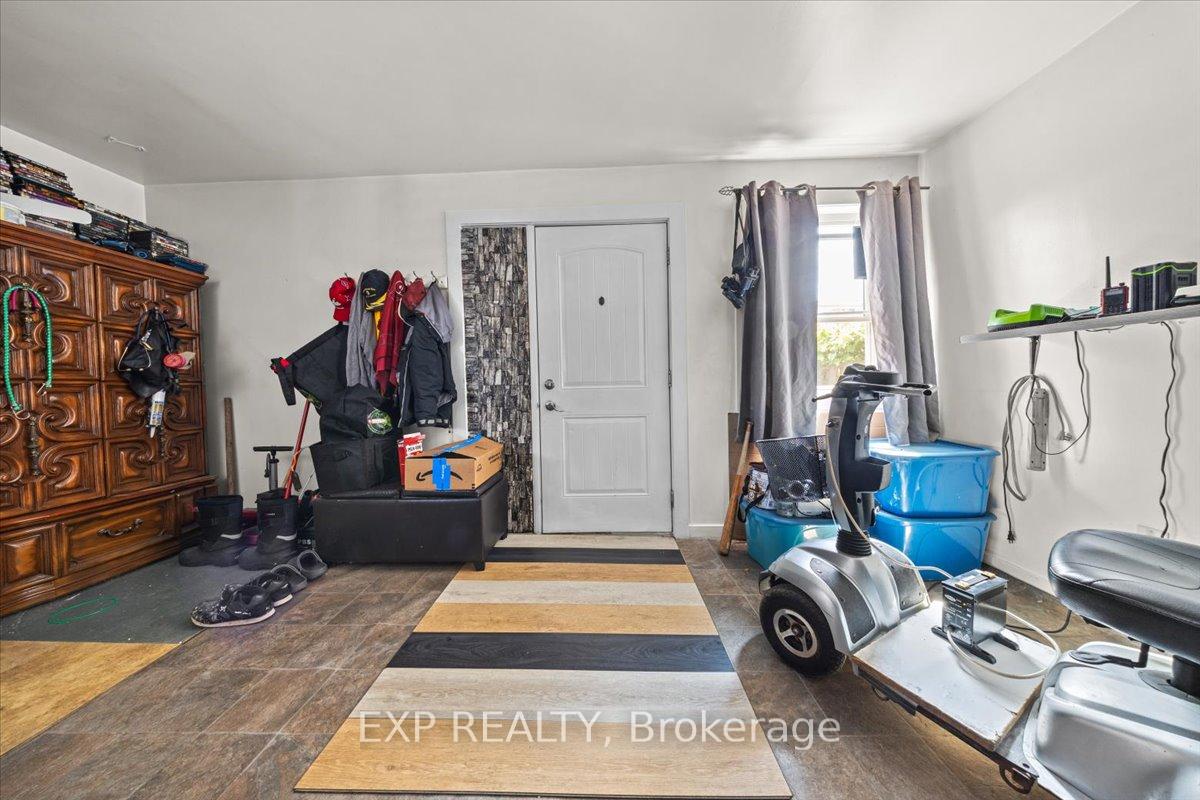 Photo 25 of 215 Lavergne Street, Ottawa, Vanier — HOMEH
