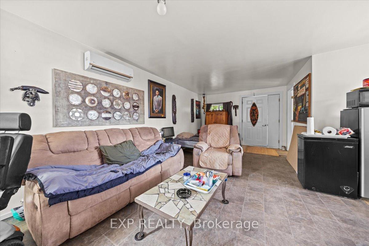 Photo 28 of 215 Lavergne Street, Ottawa, Vanier — HOMEH