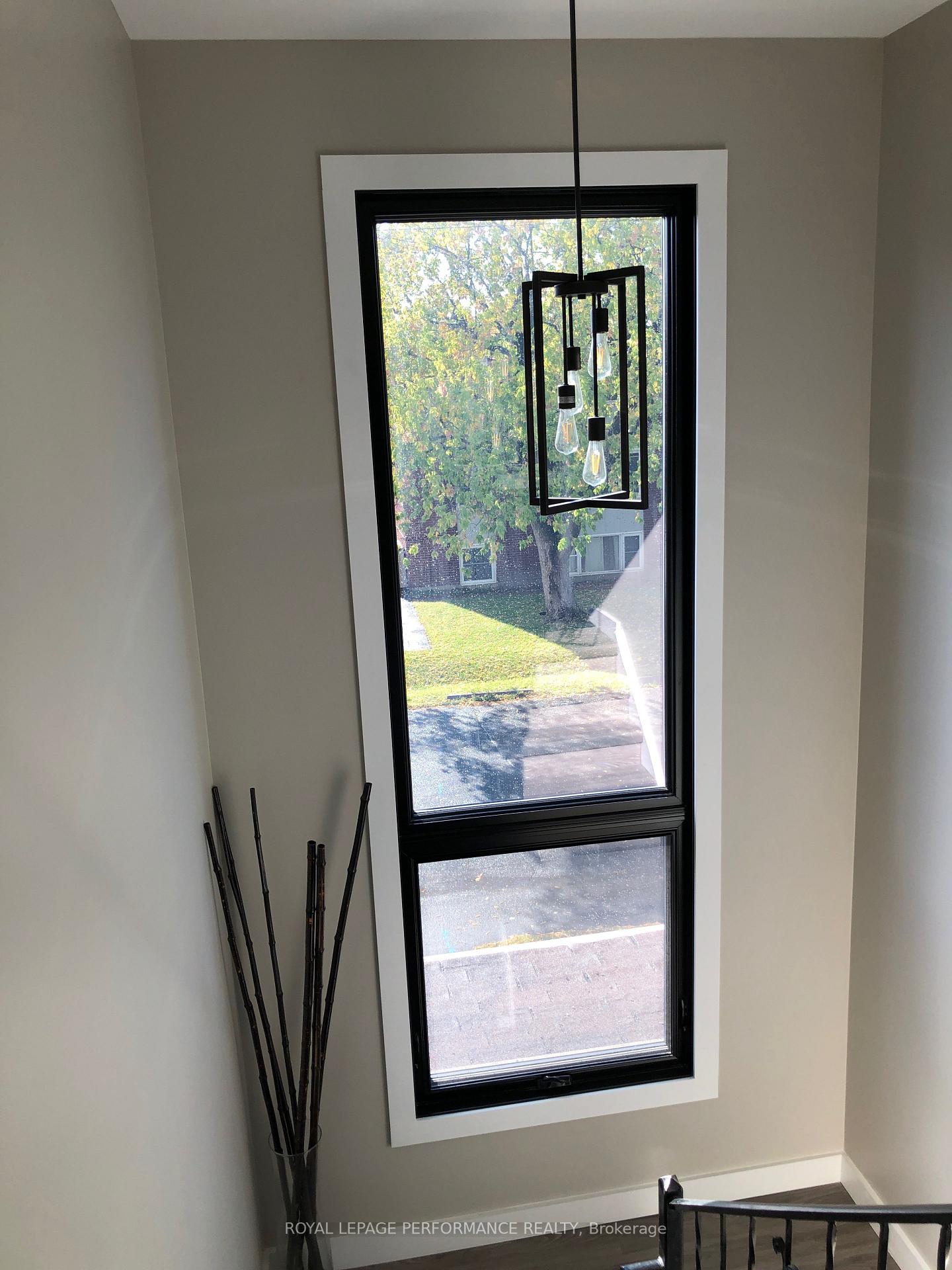 Photo 3 of Unit Unit 5, 695 Morgan Street, Ottawa, Vanier — HOMEH
