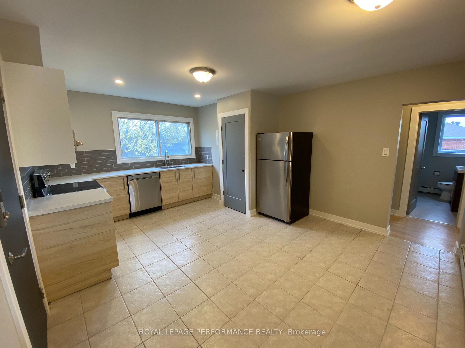 Photo 8 of Unit Unit 5, 695 Morgan Street, Ottawa, Vanier — HOMEH