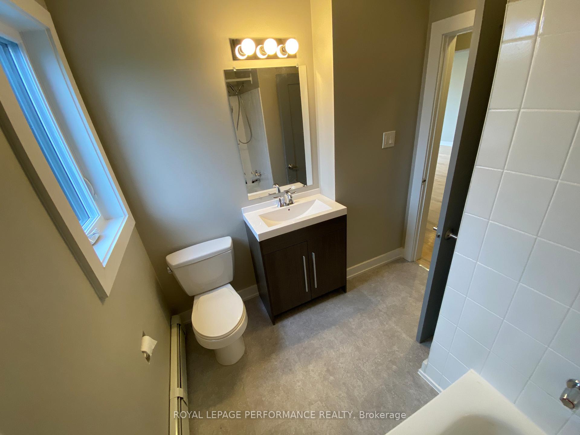 Photo 18 of Unit Unit 5, 695 Morgan Street, Ottawa, Vanier — HOMEH