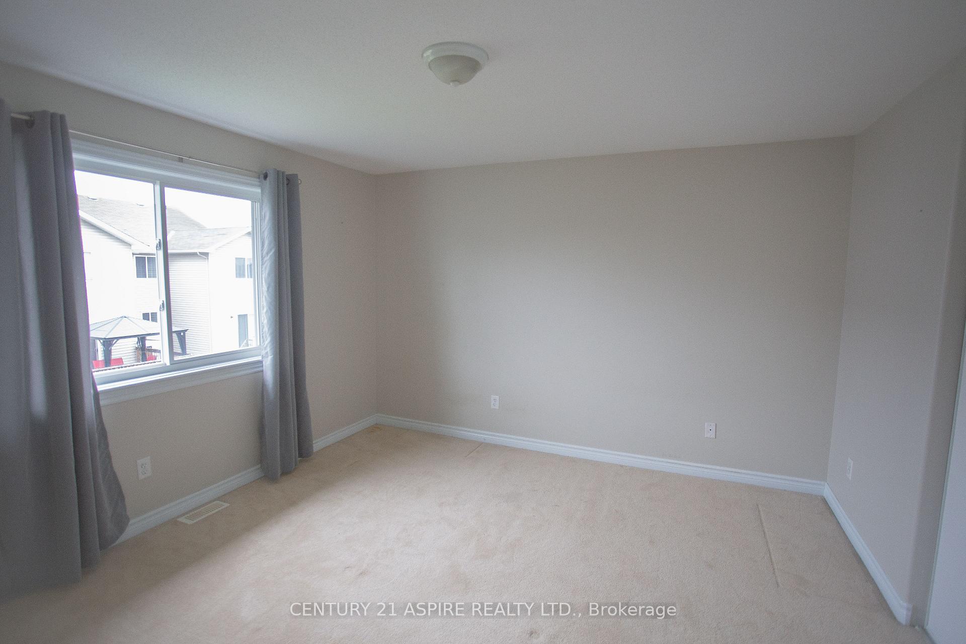 Photo 11 of 9 Verona Drive, Arnprior — HOMEH