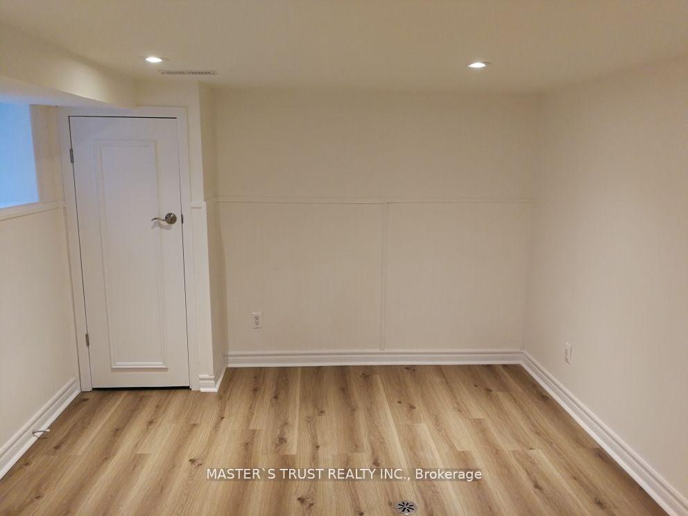 Photo 5 of Unit Lowunit, 7 Vankoughnet Street, Toronto, University — HOMEH