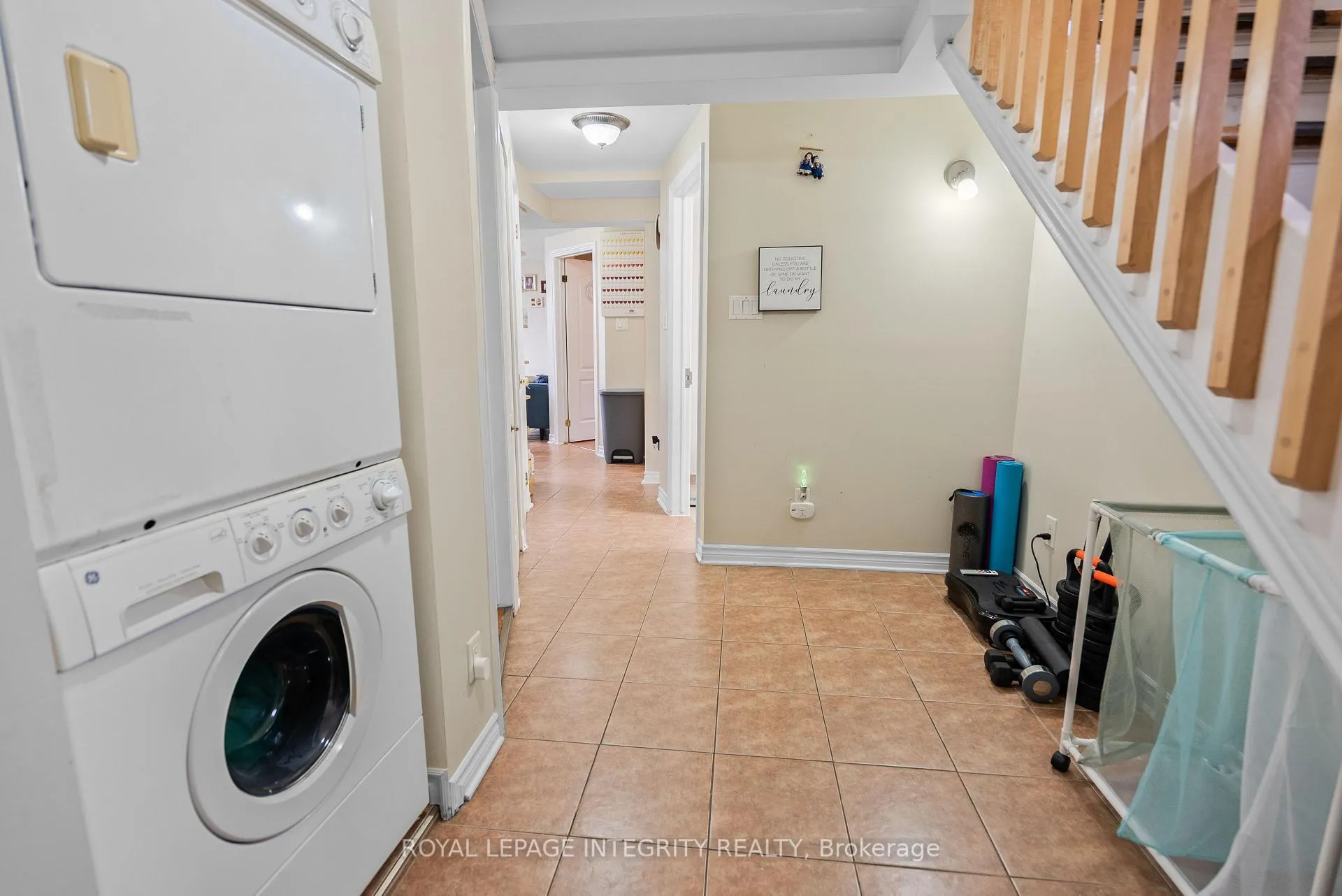 Photo 8 of 256 Alfred Street, Ottawa, Vanier — HOMEH