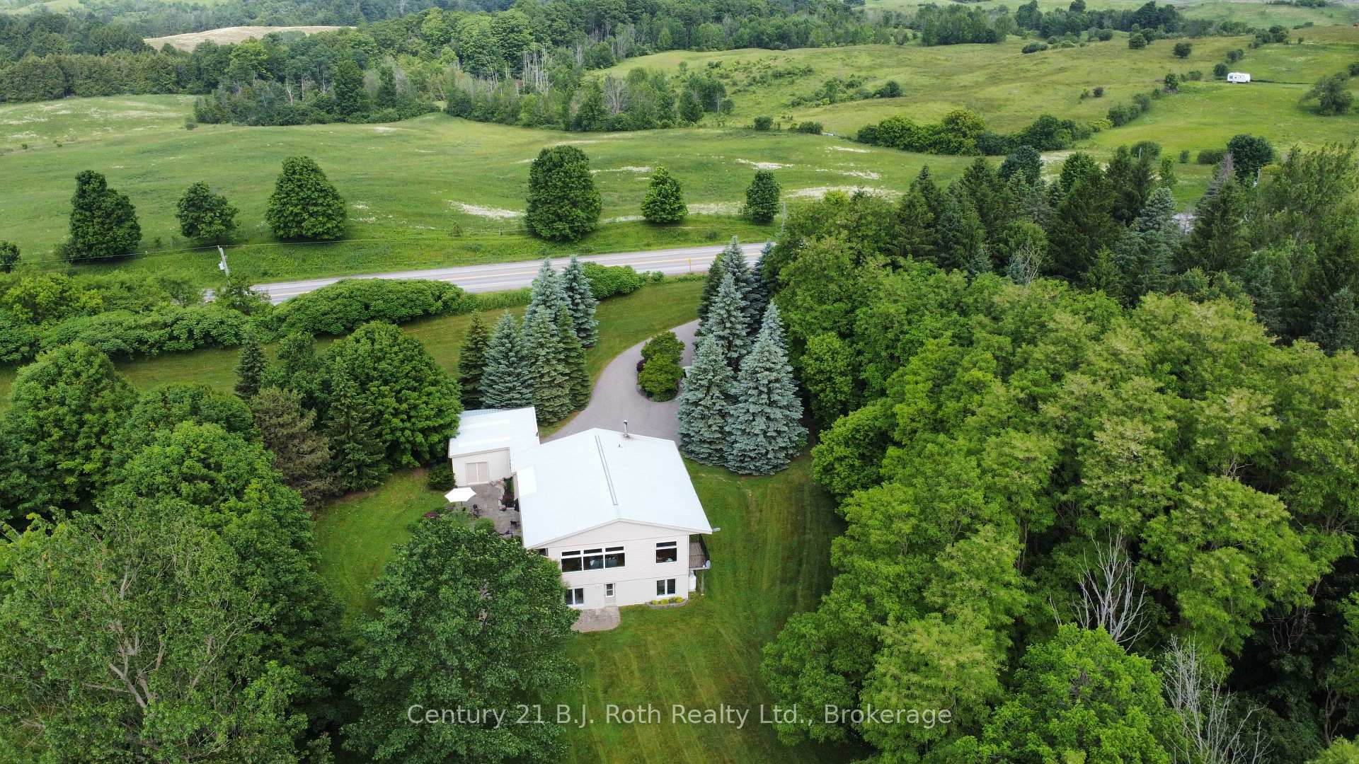 Photo 1 of 1131 Brock Road, Uxbridge, Rural Uxbridge — HOMEH