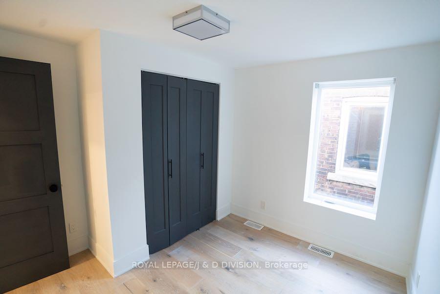 Photo 10 of Unit 3rd Flr, 657 Manning Avenue, Toronto, Palmerston-Little Italy — HOMEH