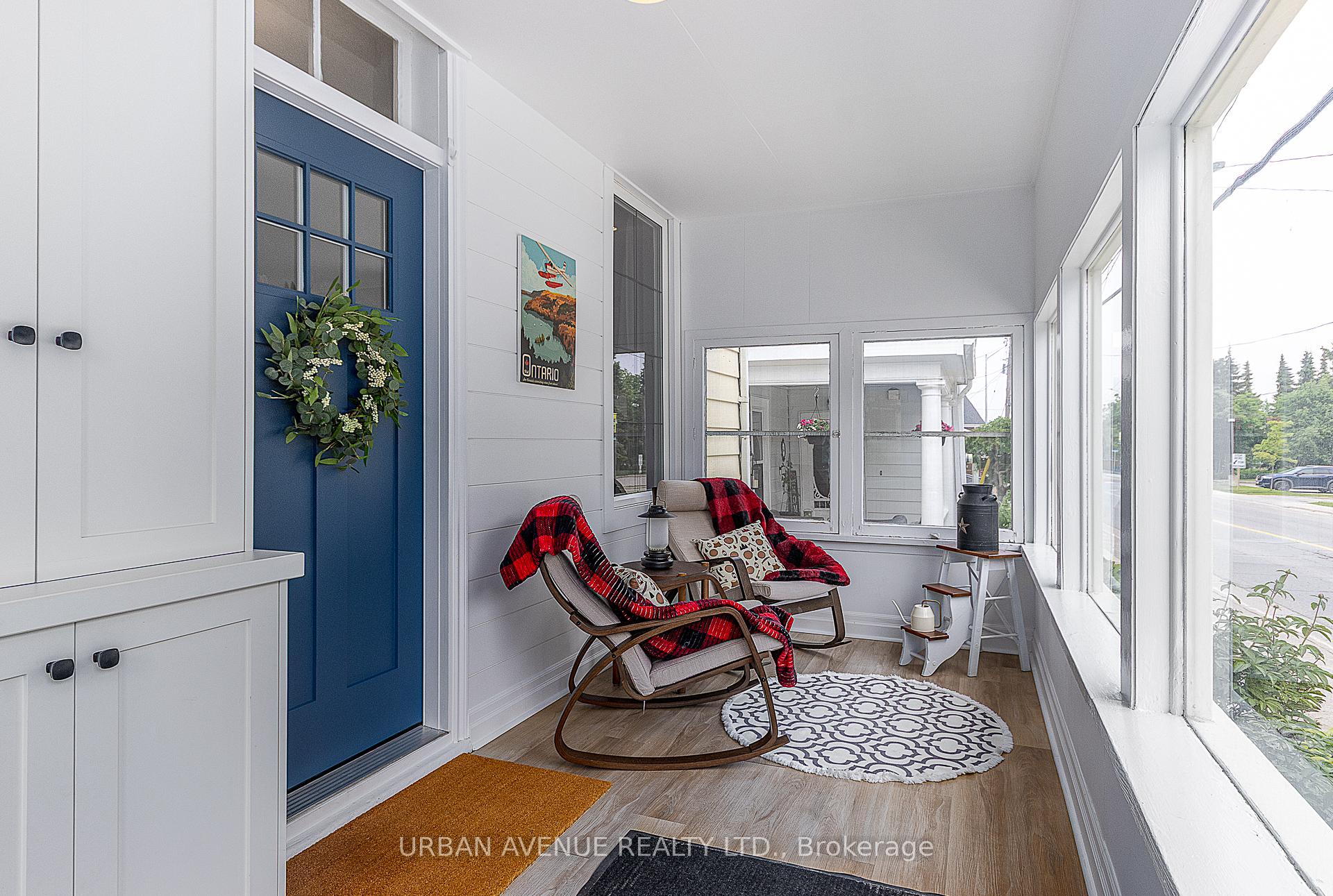 Photo 4 of 66 Toronto Street S, Uxbridge — HOMEH