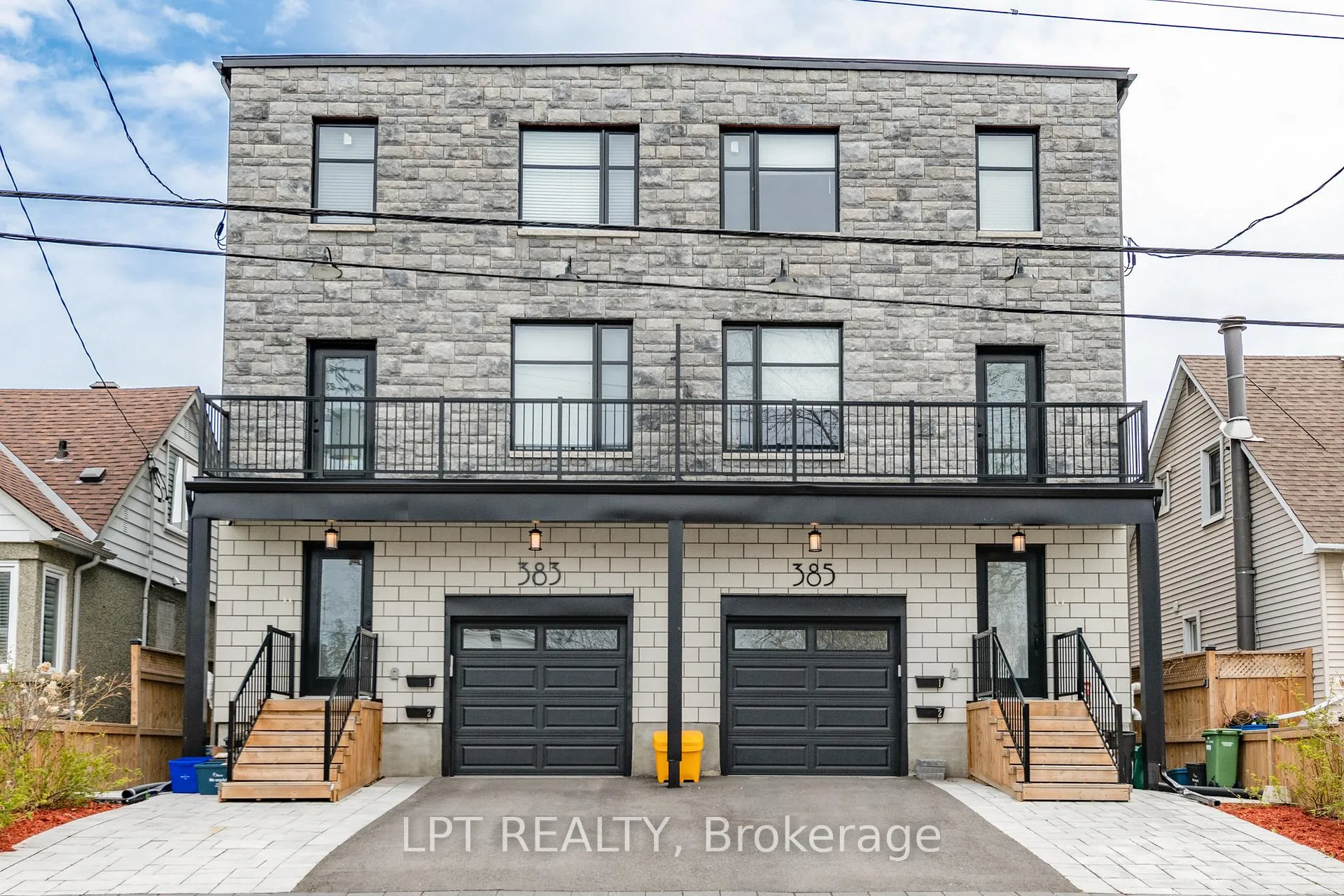 Front of Unit #2, 383 Brant Street