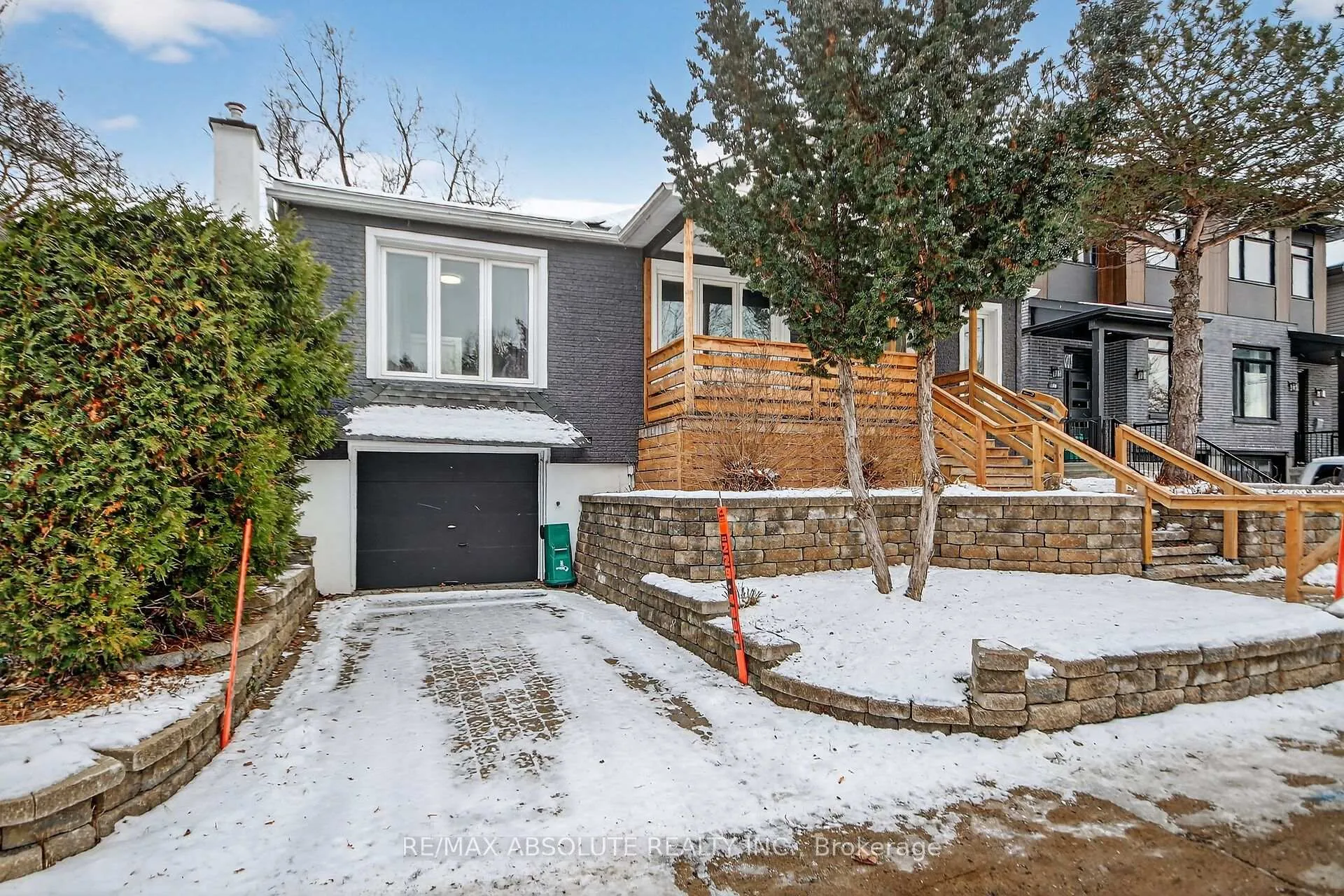 Photo 2 of 147 Longpre Street, Ottawa, Vanier — HOMEH