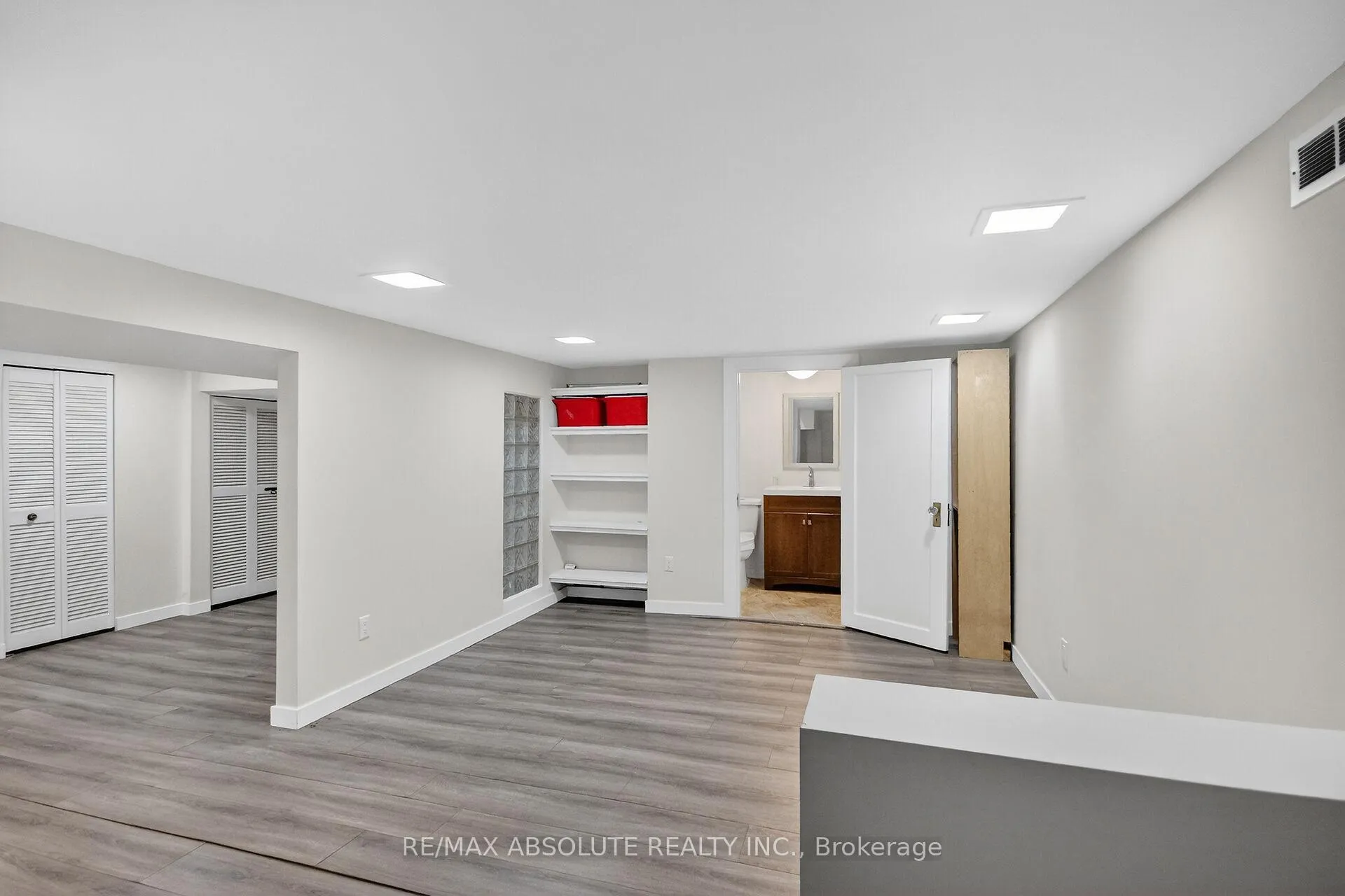 Photo 31 of 147 Longpre Street, Ottawa, Vanier — HOMEH