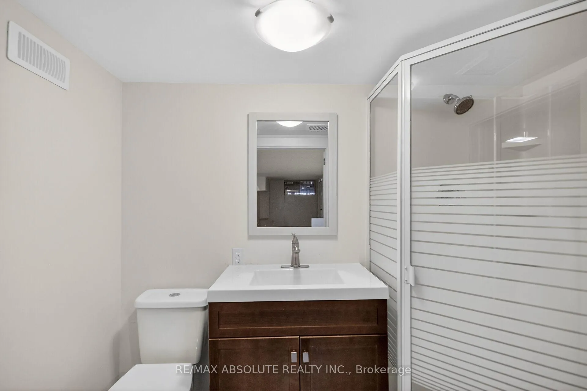 Photo 32 of 147 Longpre Street, Ottawa, Vanier — HOMEH