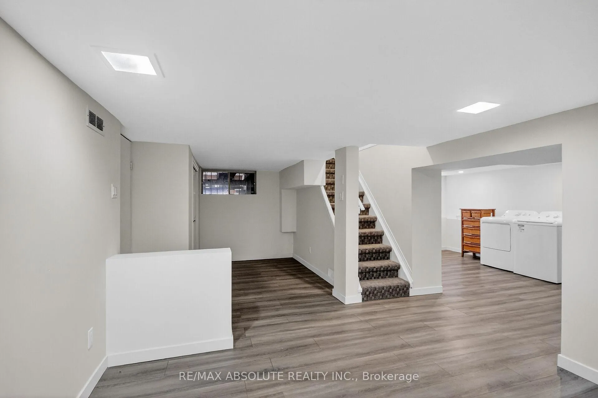 Photo 33 of 147 Longpre Street, Ottawa, Vanier — HOMEH