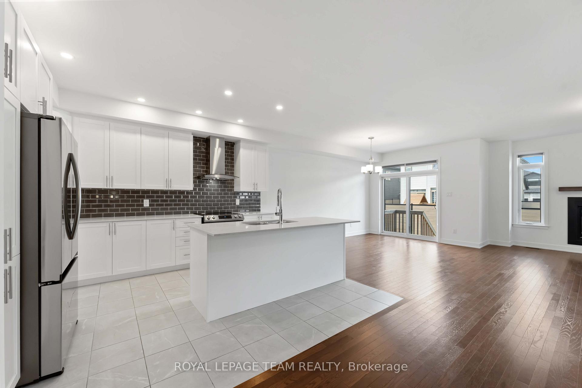 Photo 18 of 27 Peony Lane, Ottawa, Riverside South/Gloucester Glen — HOMEH