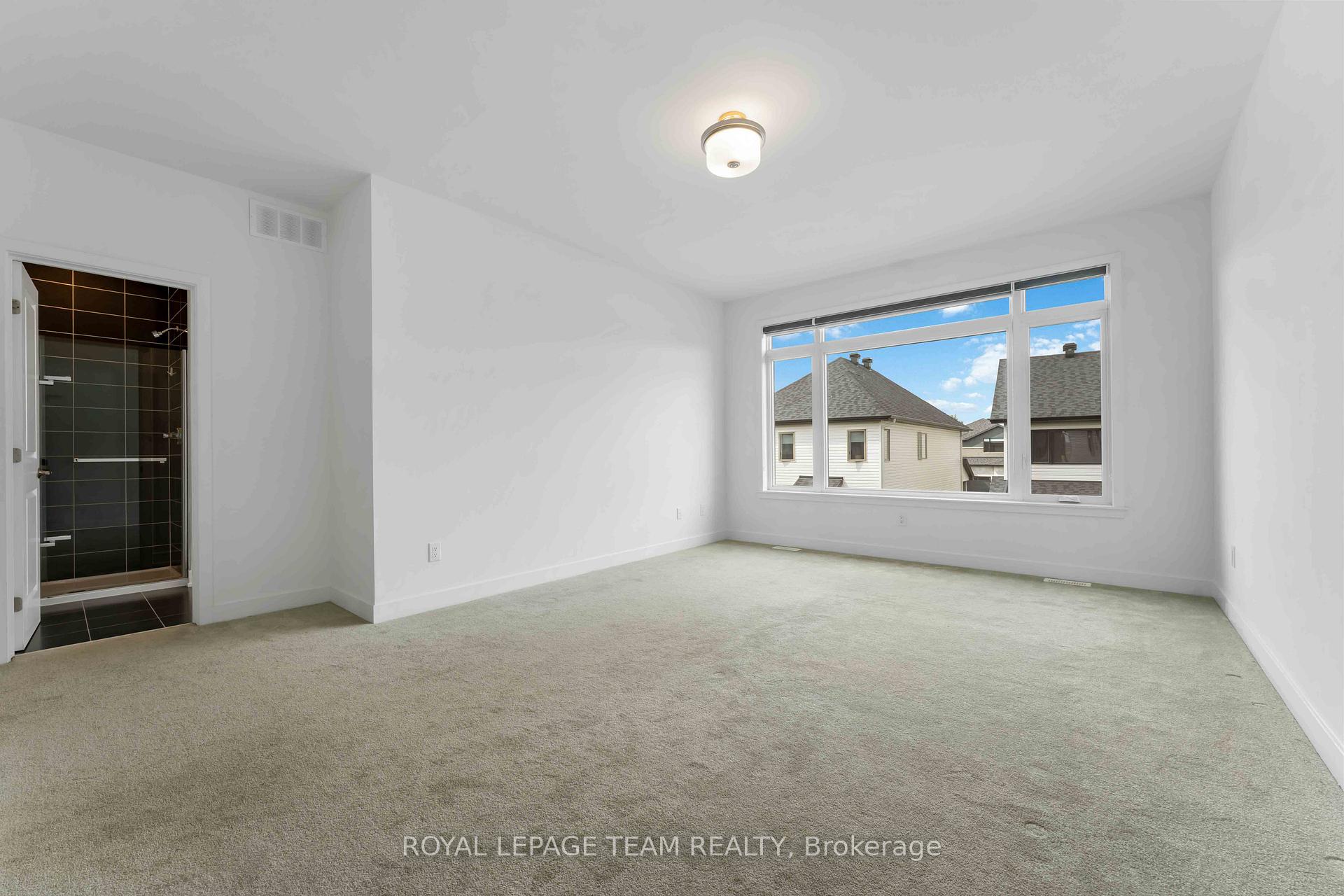 Photo 17 of 27 Peony Lane, Ottawa, Riverside South/Gloucester Glen — HOMEH