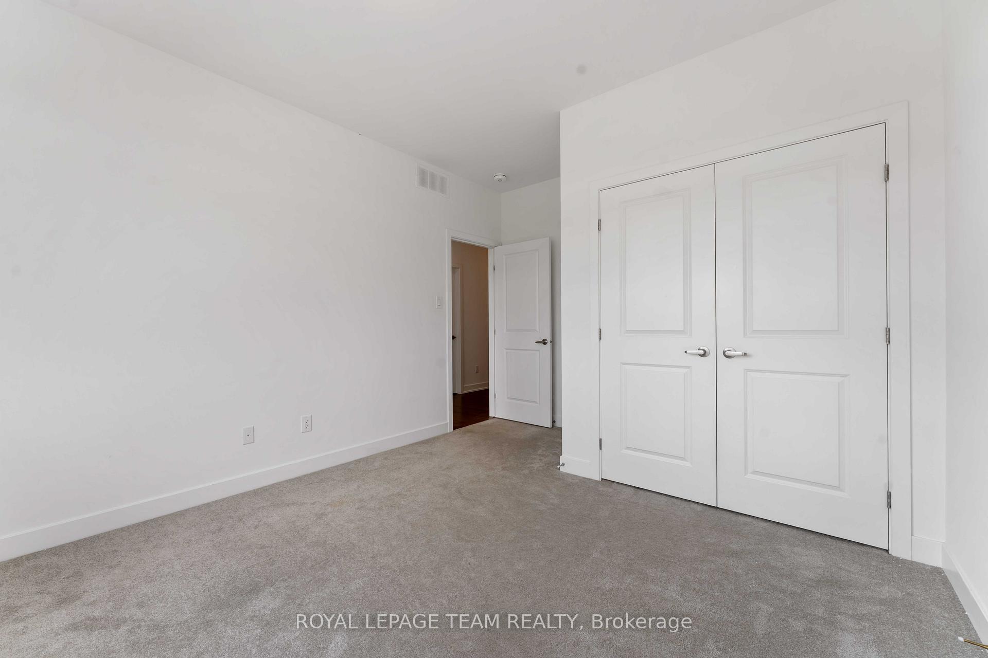 Photo 29 of 27 Peony Lane, Ottawa, Riverside South/Gloucester Glen — HOMEH