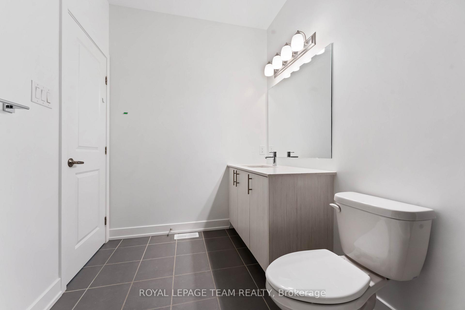 Photo 34 of 27 Peony Lane, Ottawa, Riverside South/Gloucester Glen — HOMEH
