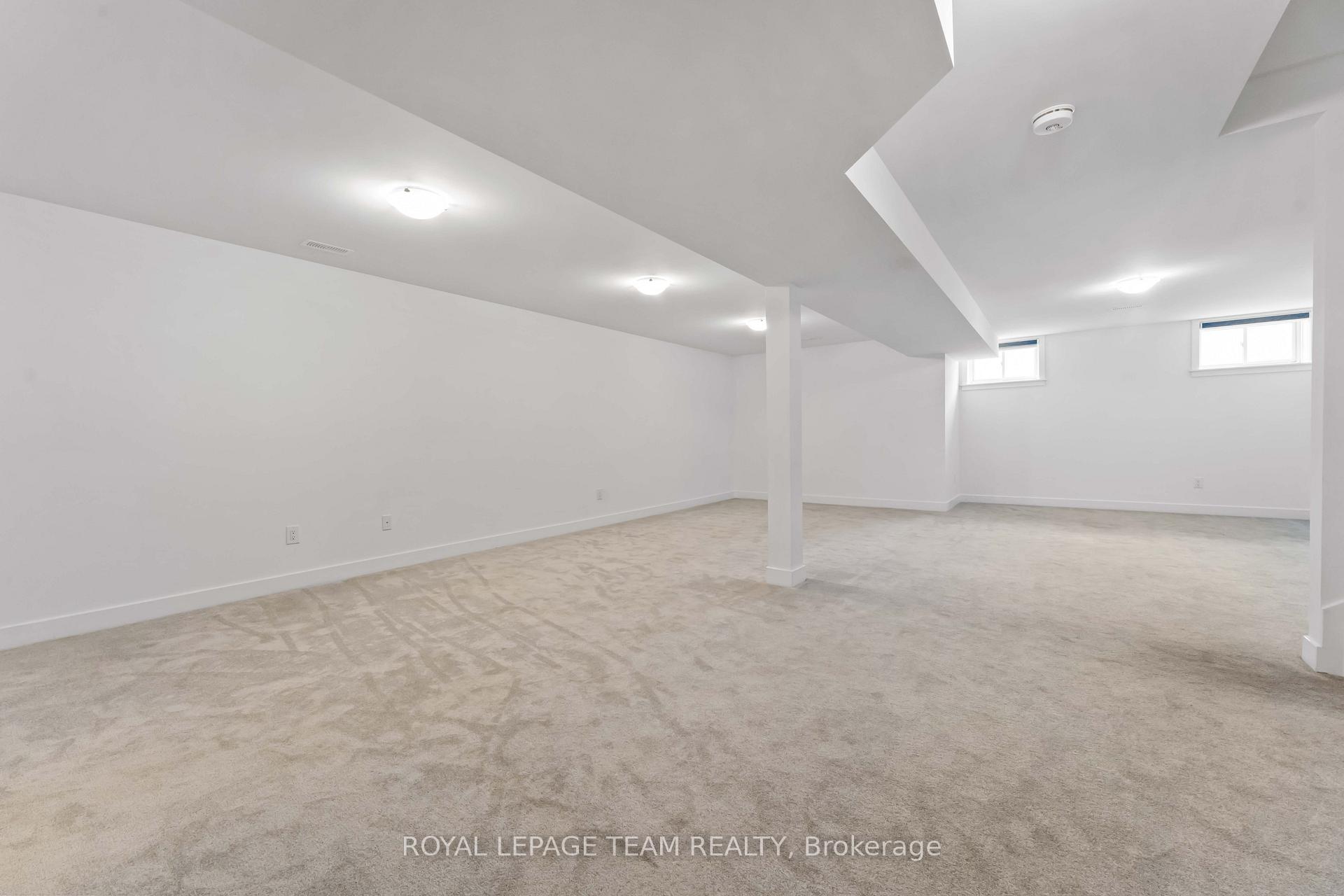 Photo 37 of 27 Peony Lane, Ottawa, Riverside South/Gloucester Glen — HOMEH