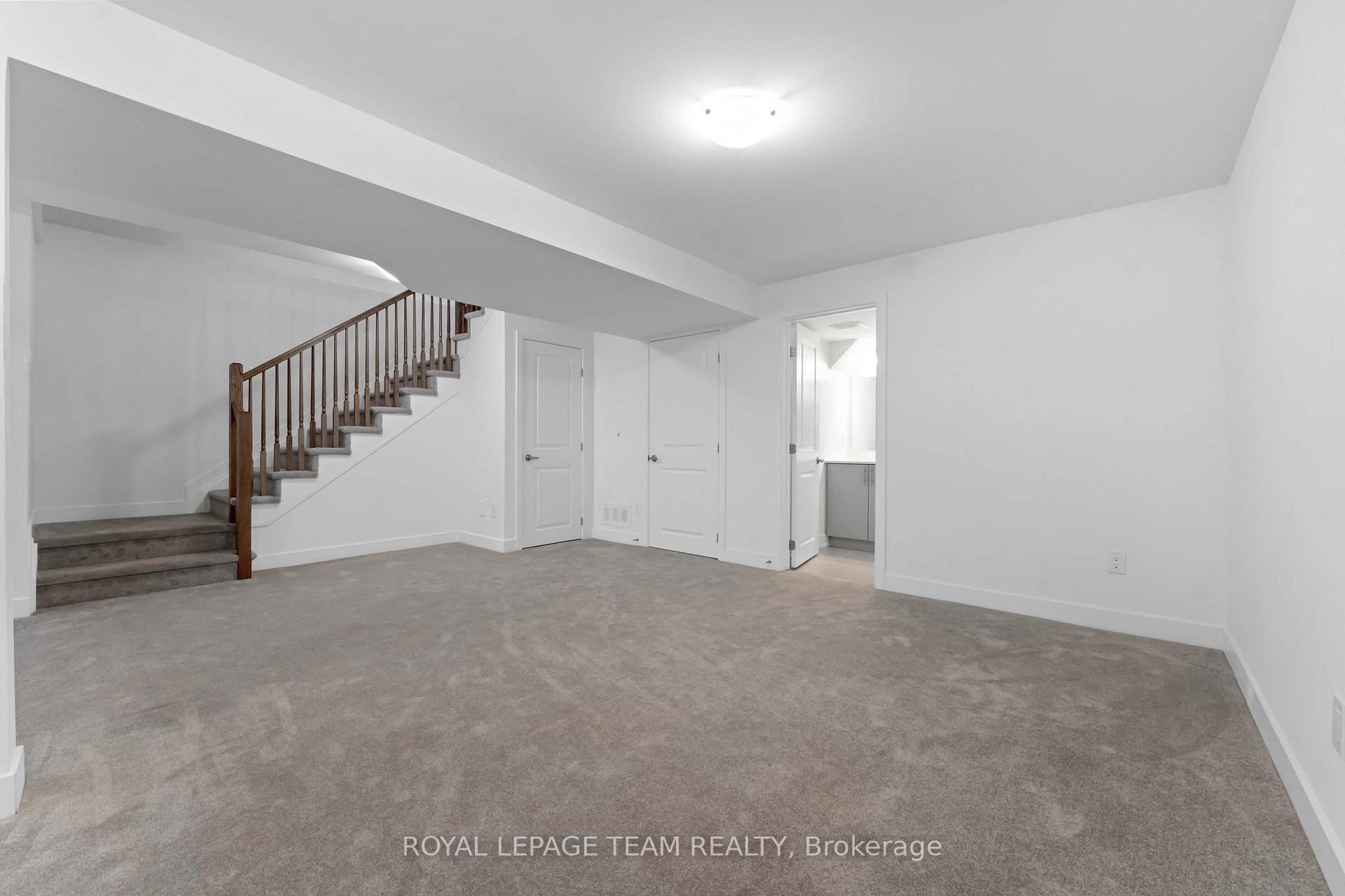 Photo 39 of 27 Peony Lane, Ottawa, Riverside South/Gloucester Glen — HOMEH