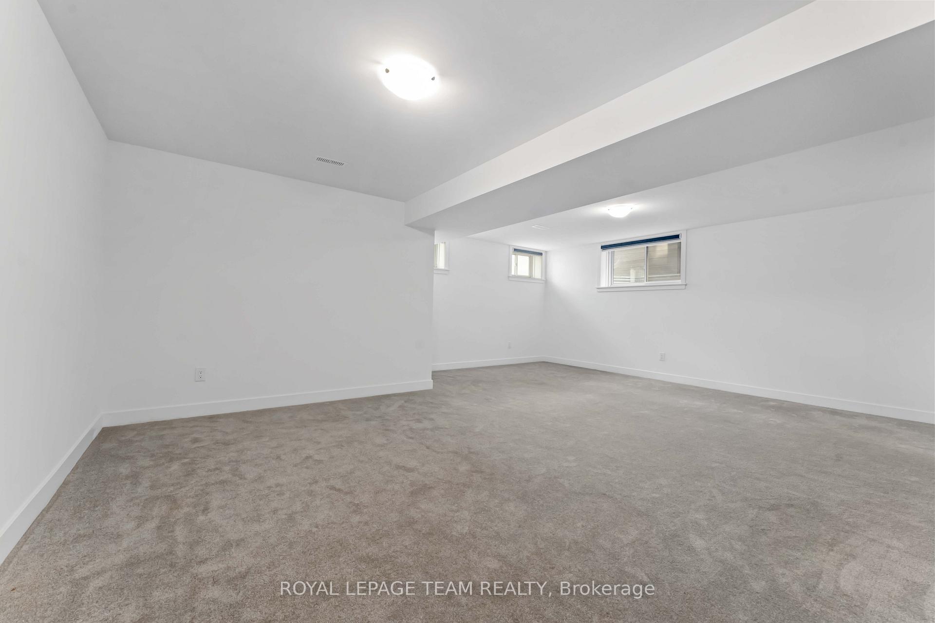 Photo 38 of 27 Peony Lane, Ottawa, Riverside South/Gloucester Glen — HOMEH