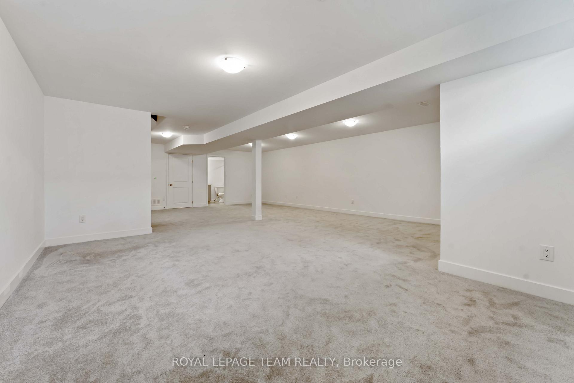 Photo 43 of 27 Peony Lane, Ottawa, Riverside South/Gloucester Glen — HOMEH