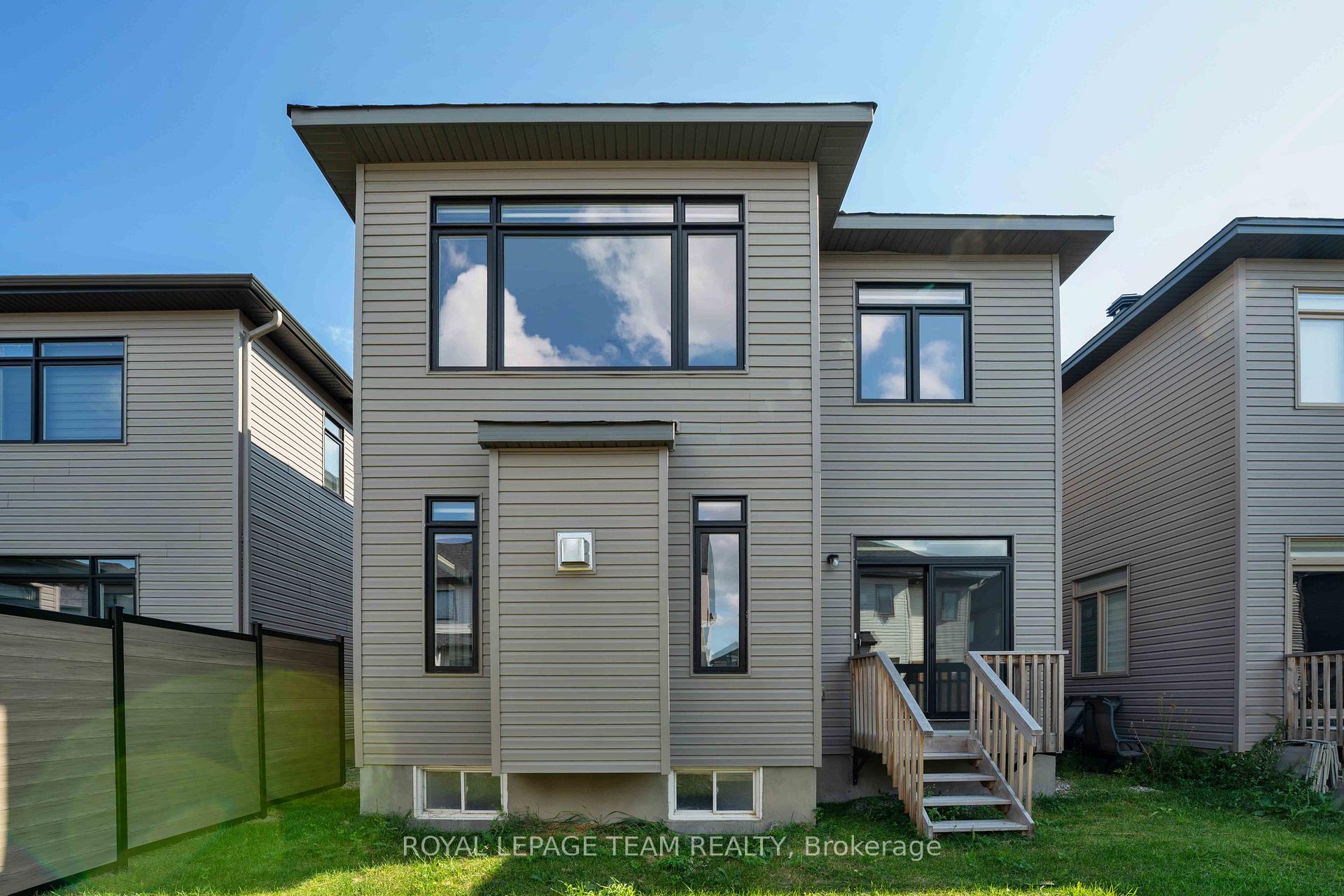 Photo 46 of 27 Peony Lane, Ottawa, Riverside South/Gloucester Glen — HOMEH