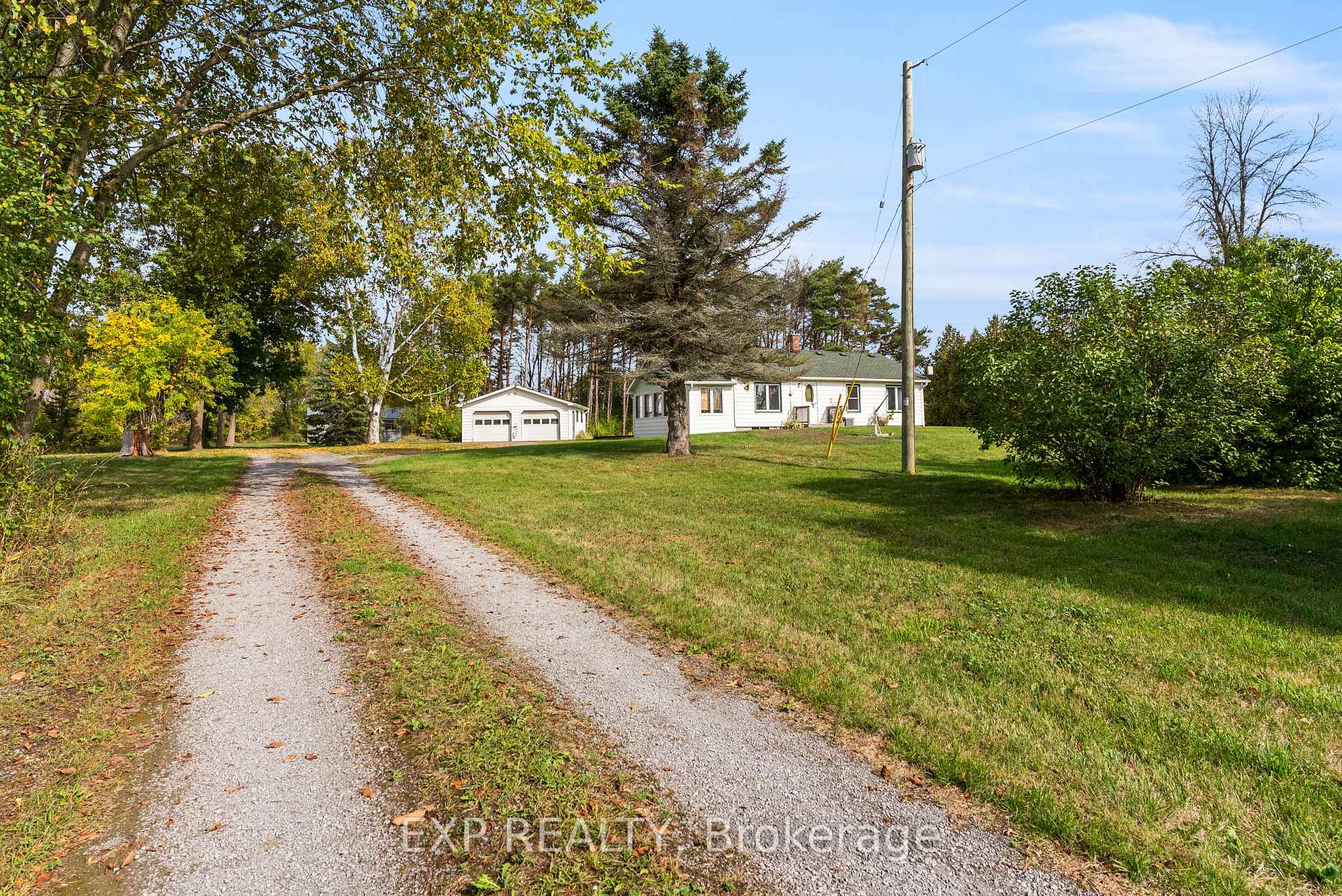 Photo 2 of 27 Belleville Road, Tyendinaga, Tyendinaga Township — HOMEH
