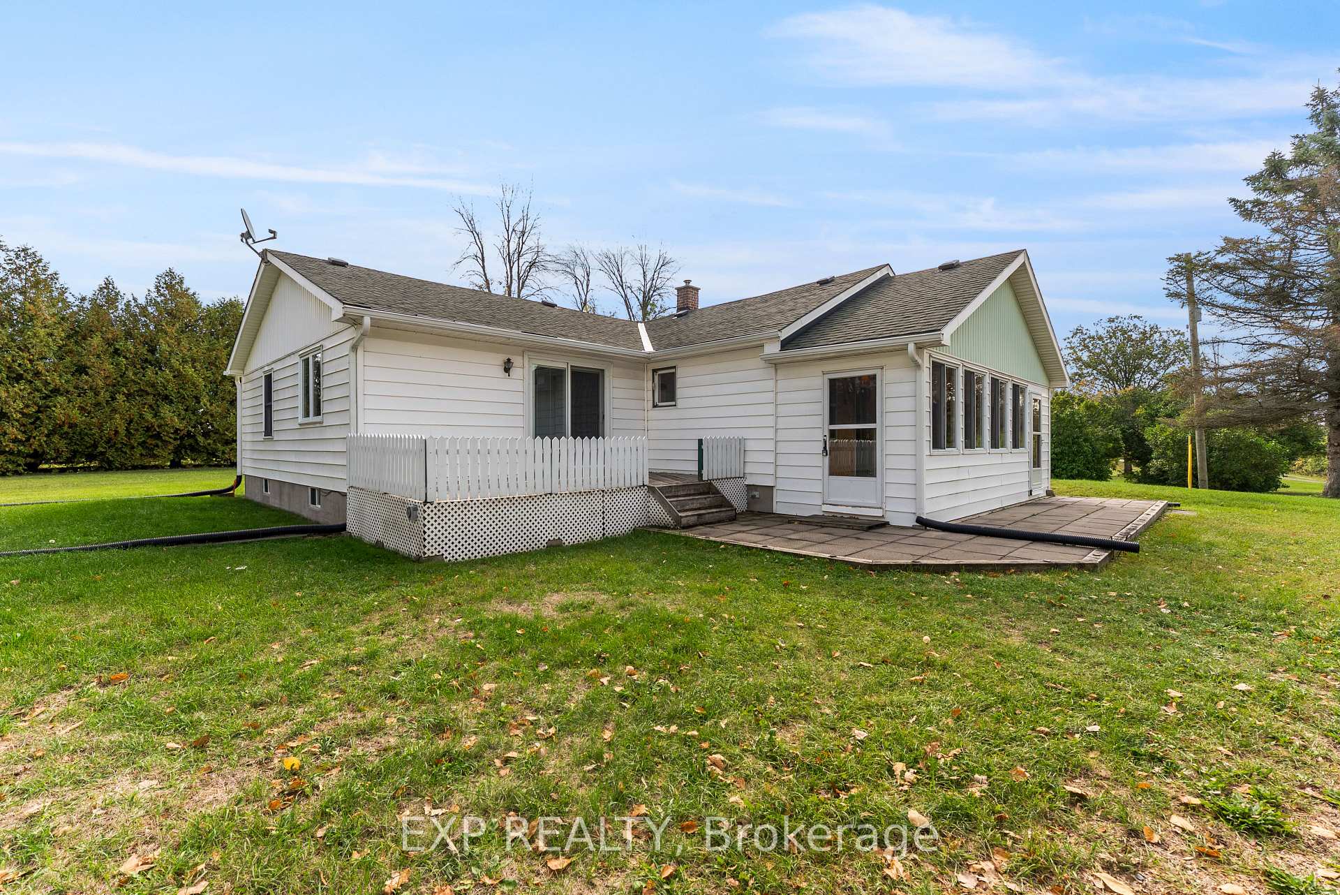 Photo 4 of 27 Belleville Road, Tyendinaga, Tyendinaga Township — HOMEH