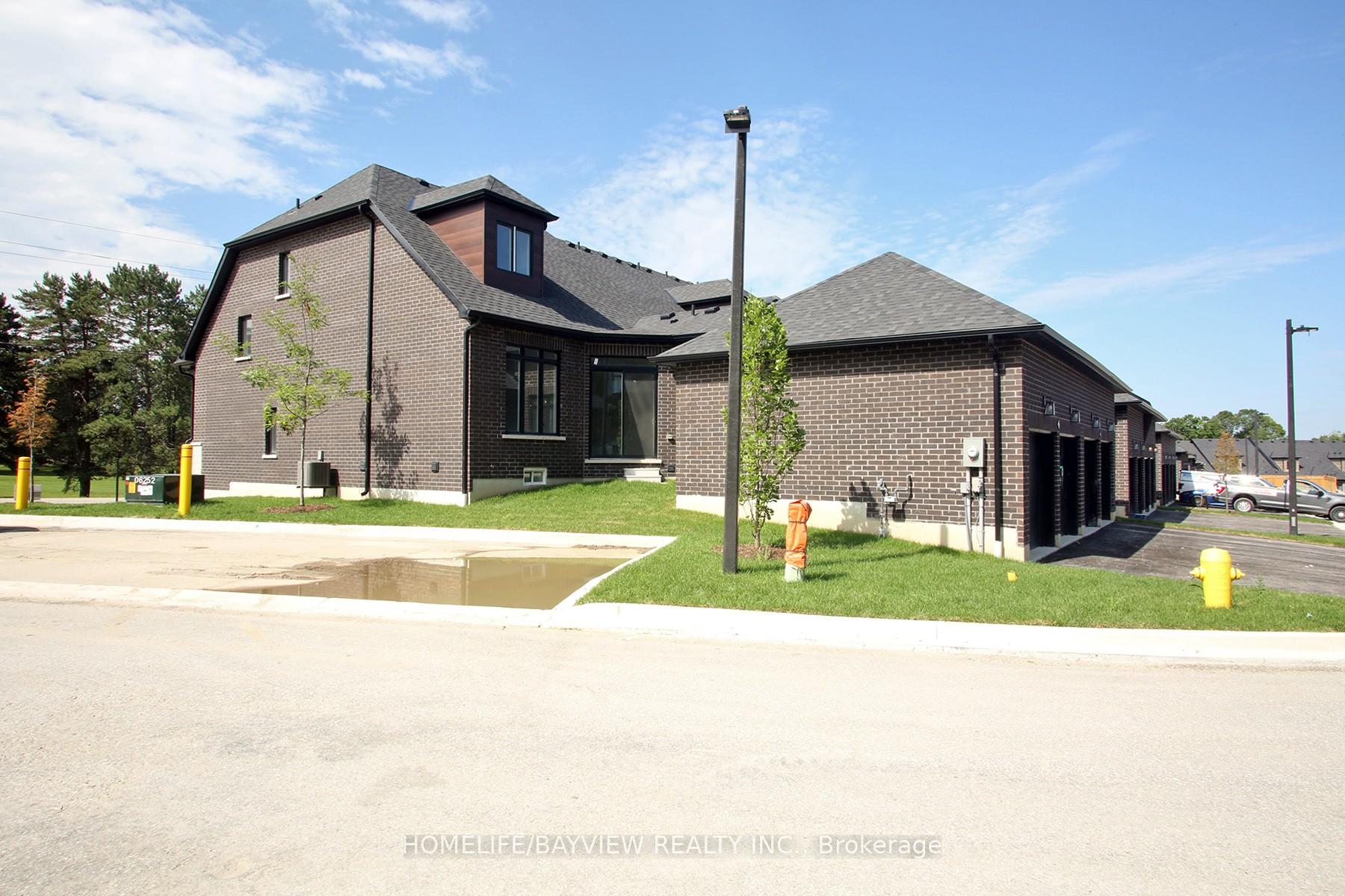 Photo 3 of 2 Vern Robertson Gate, Uxbridge — HOMEH