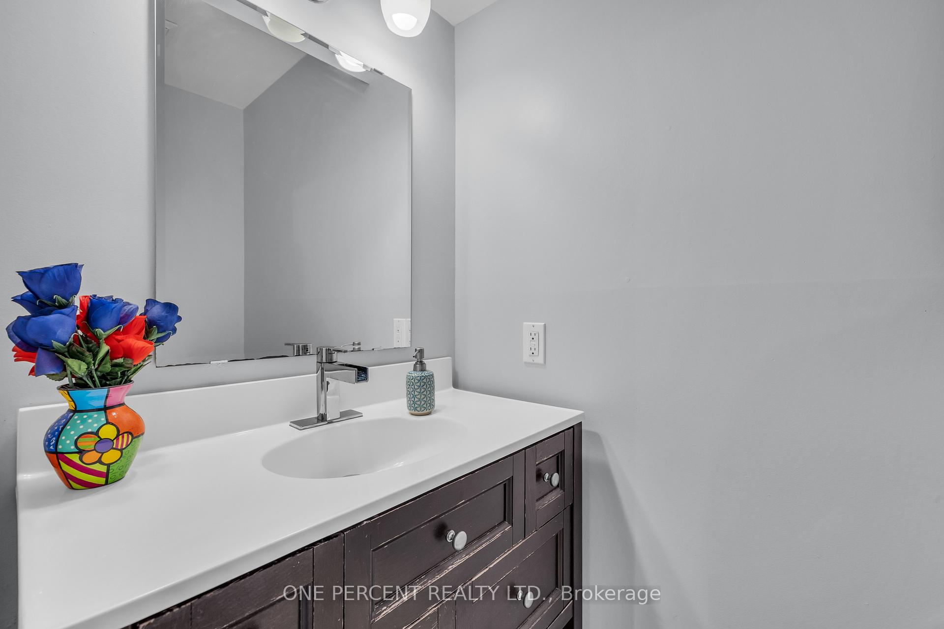 Photo 18 of 2533 Autumn Hill Crescent, Ottawa, Blackburn Hamlet (South) — HOMEH