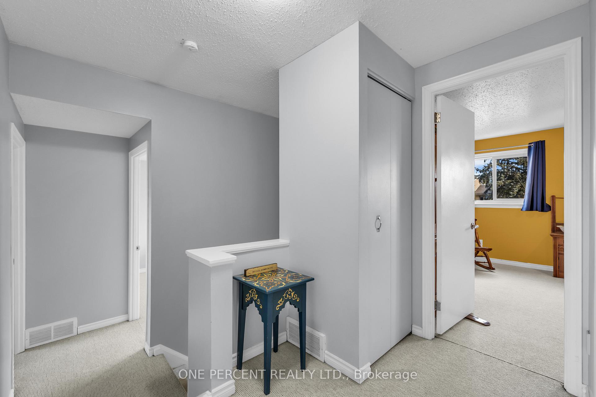 Photo 15 of 2533 Autumn Hill Crescent, Ottawa, Blackburn Hamlet (South) — HOMEH