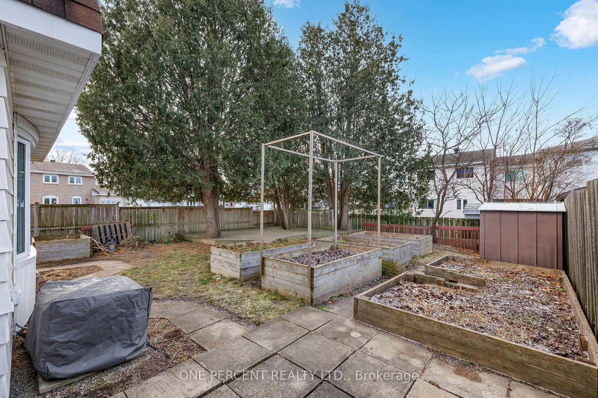 Photo 30 of 2533 Autumn Hill Crescent, Ottawa, Blackburn Hamlet (South) — HOMEH