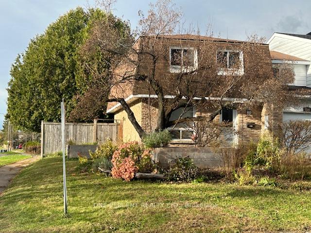 Photo 29 of 2533 Autumn Hill Crescent, Ottawa, Blackburn Hamlet (South) — HOMEH