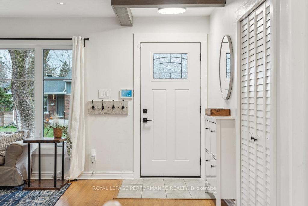 Photo 4 of 972 Harkness Avenue, Ottawa, Riverside Park — HOMEH