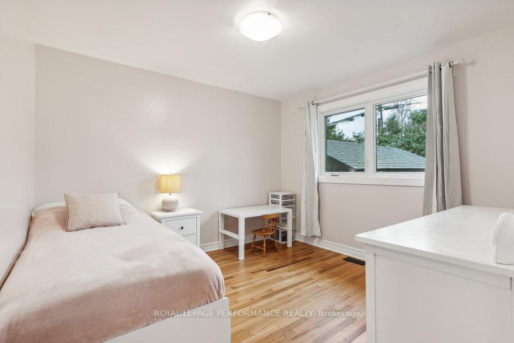 Photo 27 of 972 Harkness Avenue, Ottawa, Riverside Park — HOMEH
