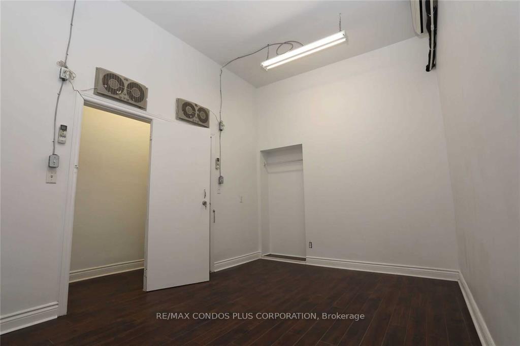 Photo 2 of Unit A, 324 Spadina Avenue, Toronto, Kensington-Chinatown — HOMEH