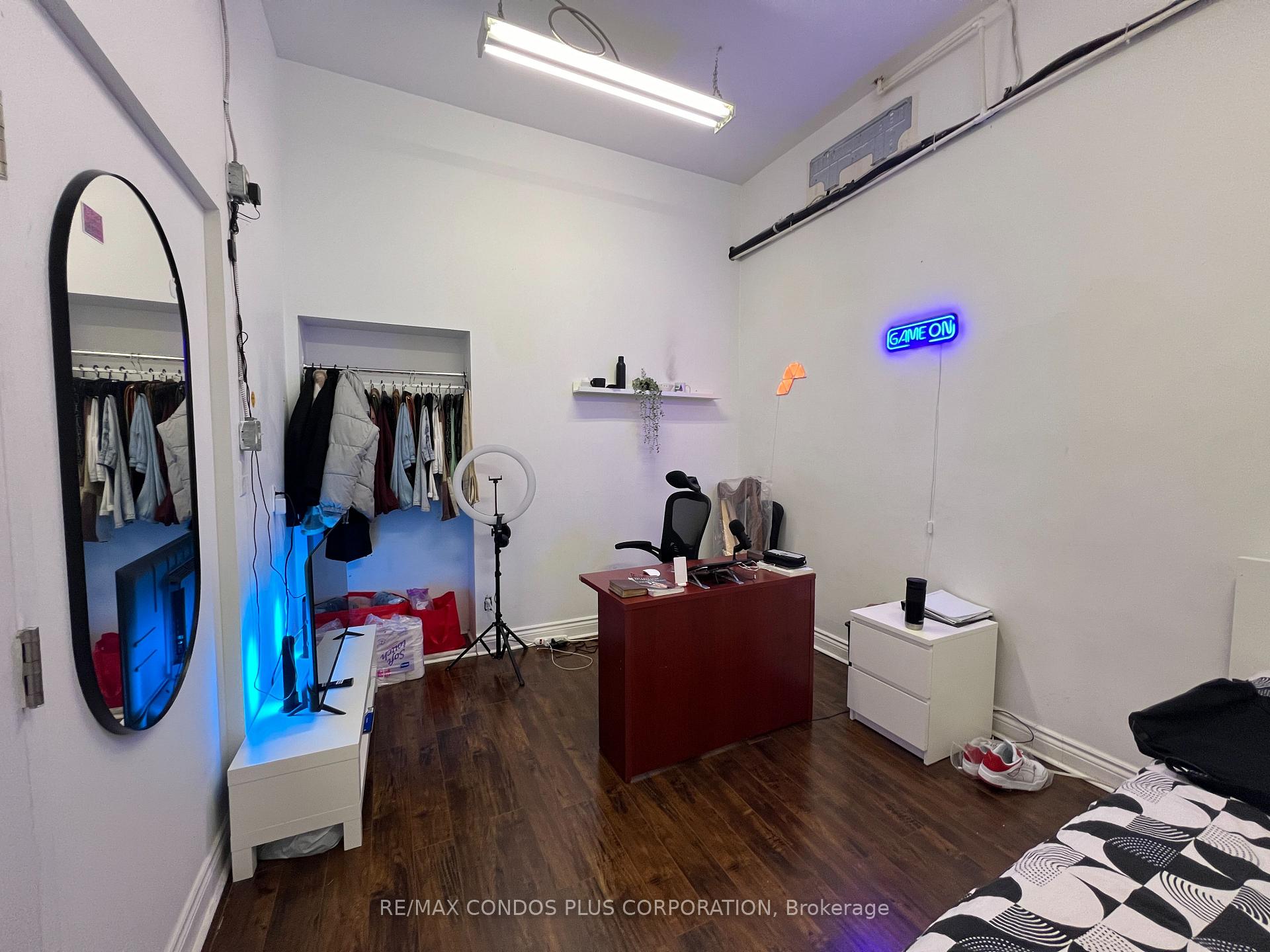 Photo 11 of Unit A, 324 Spadina Avenue, Toronto, Kensington-Chinatown — HOMEH