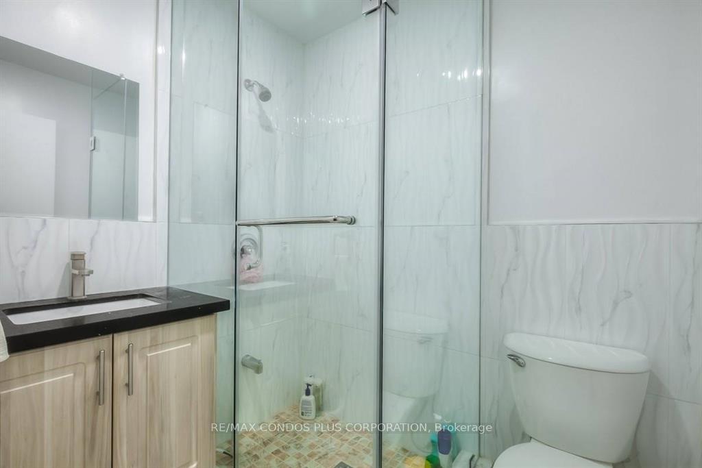 Photo 9 of Unit A, 324 Spadina Avenue, Toronto, Kensington-Chinatown — HOMEH
