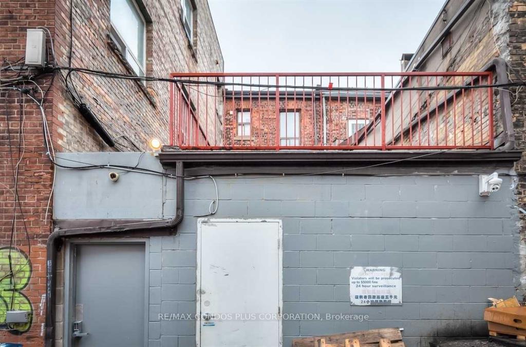 Photo 6 of Unit A, 324 Spadina Avenue, Toronto, Kensington-Chinatown — HOMEH